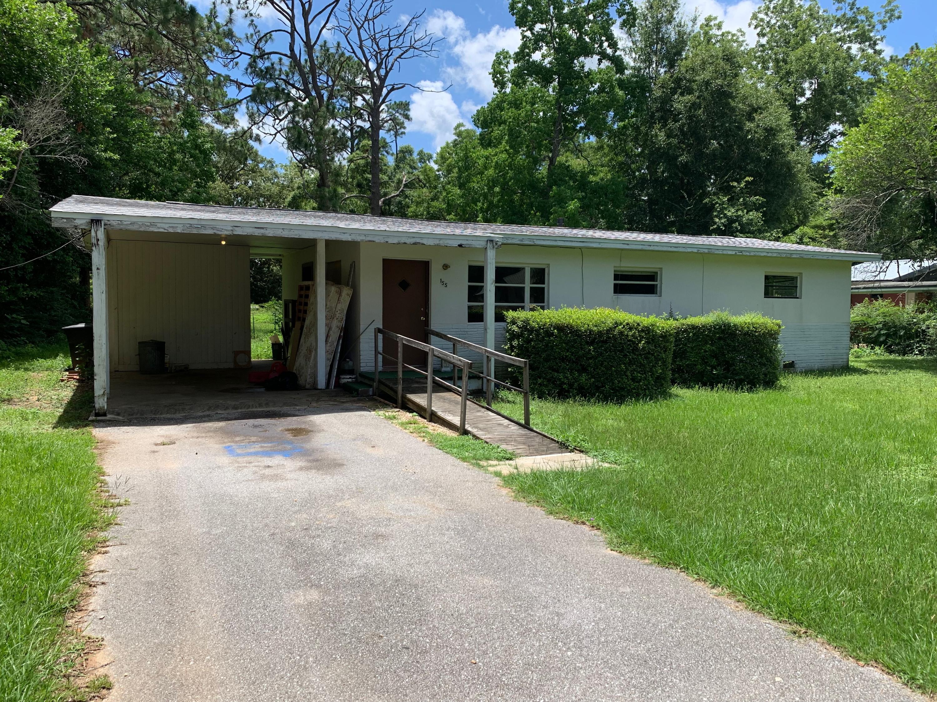This 3 bedroom home is situated on a large lot in the Jack Kennedy S/D. Home features 3Bedrooms and 1.5 Baths. Home has an open floor plan typical of this era with a galley kitchen and a open dining, living room. while the home needs some TLC it could be a great investment property. HVAC and water heater seem to be in good, newer, shape. - Inspections are recommended to verify all conditions.