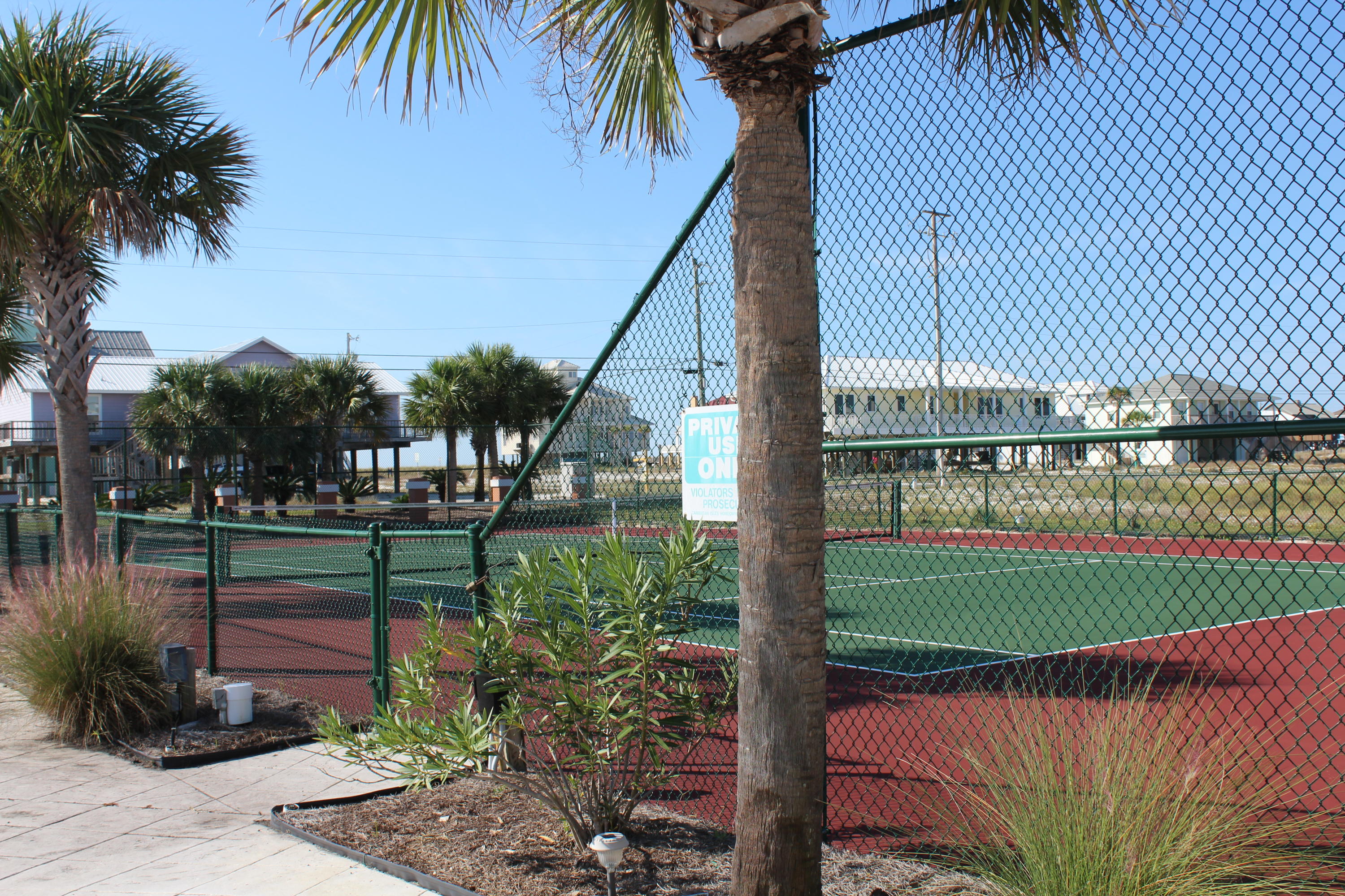 CARIBBEAN ISLES - Residential