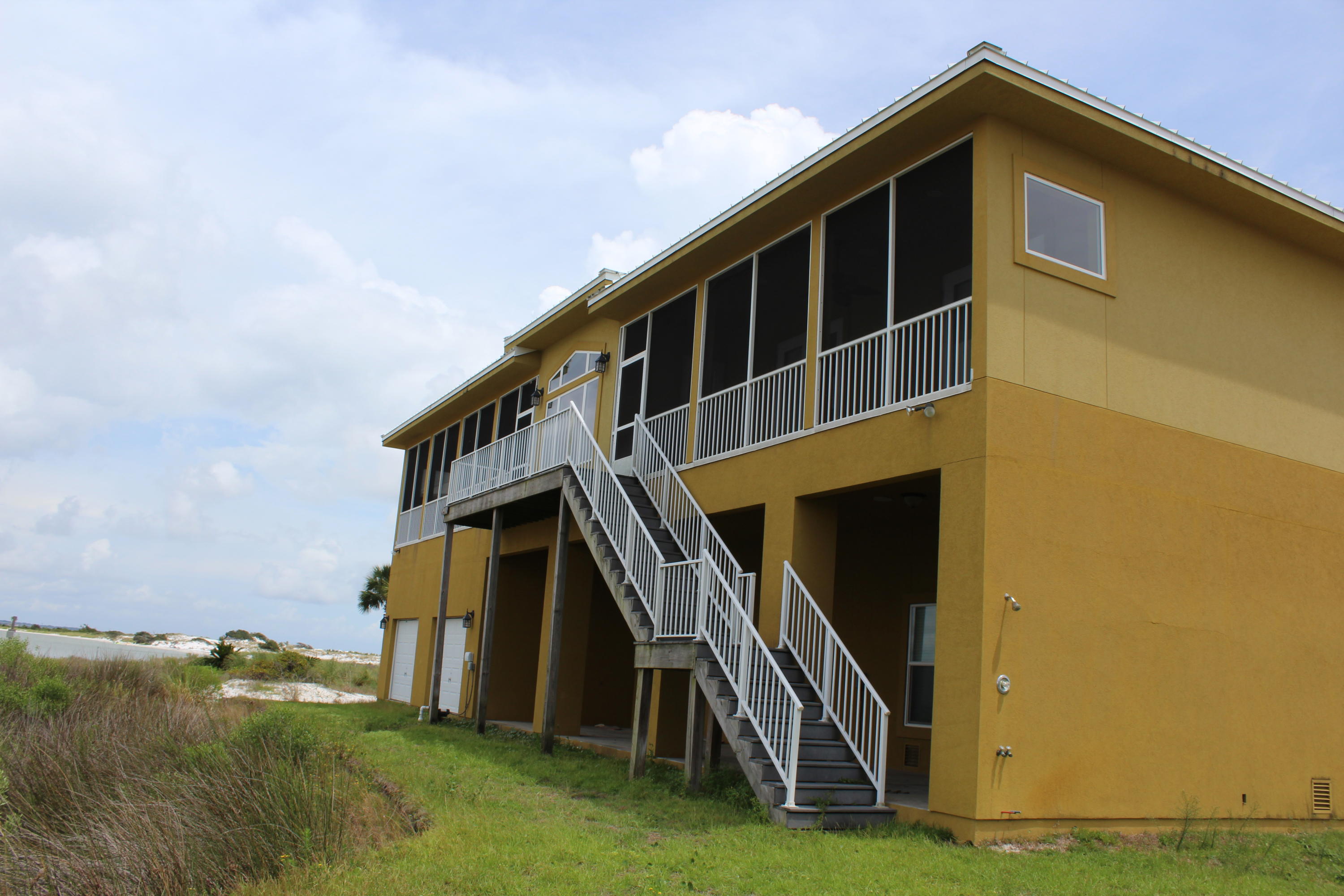 CARIBBEAN ISLES - Residential