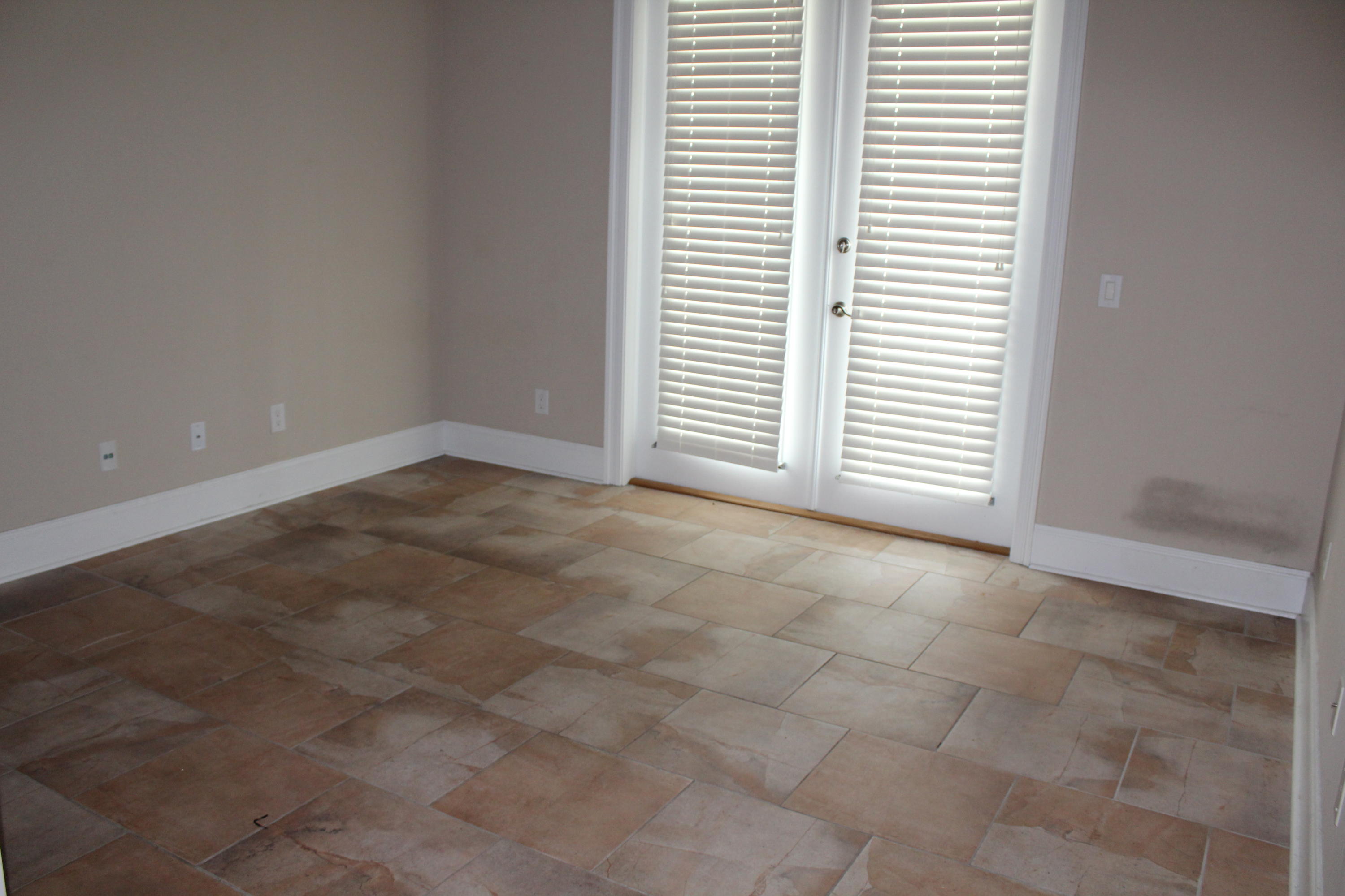 CARIBBEAN ISLES - Residential