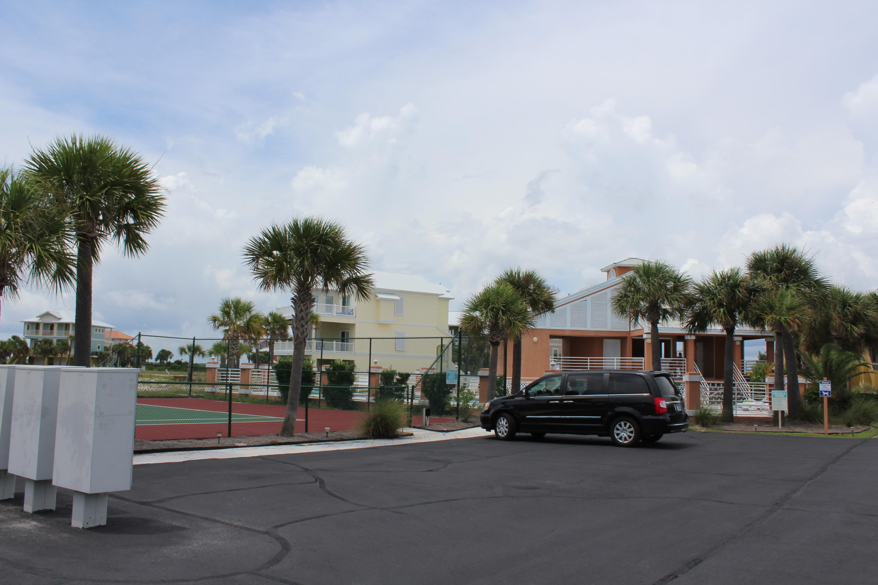 CARIBBEAN ISLES - Residential