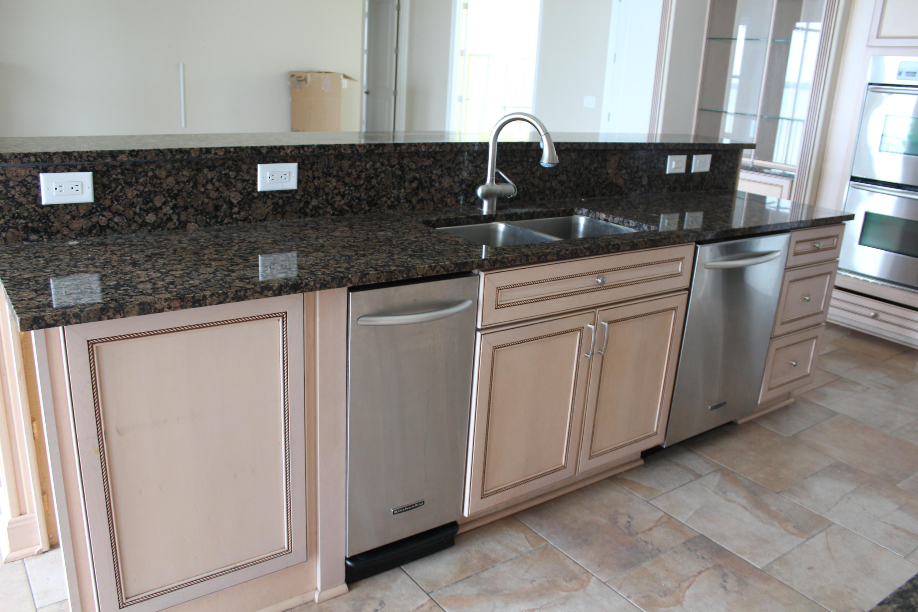 CARIBBEAN ISLES - Residential