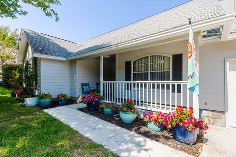 A home in Niceville