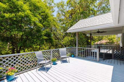 A home in Niceville