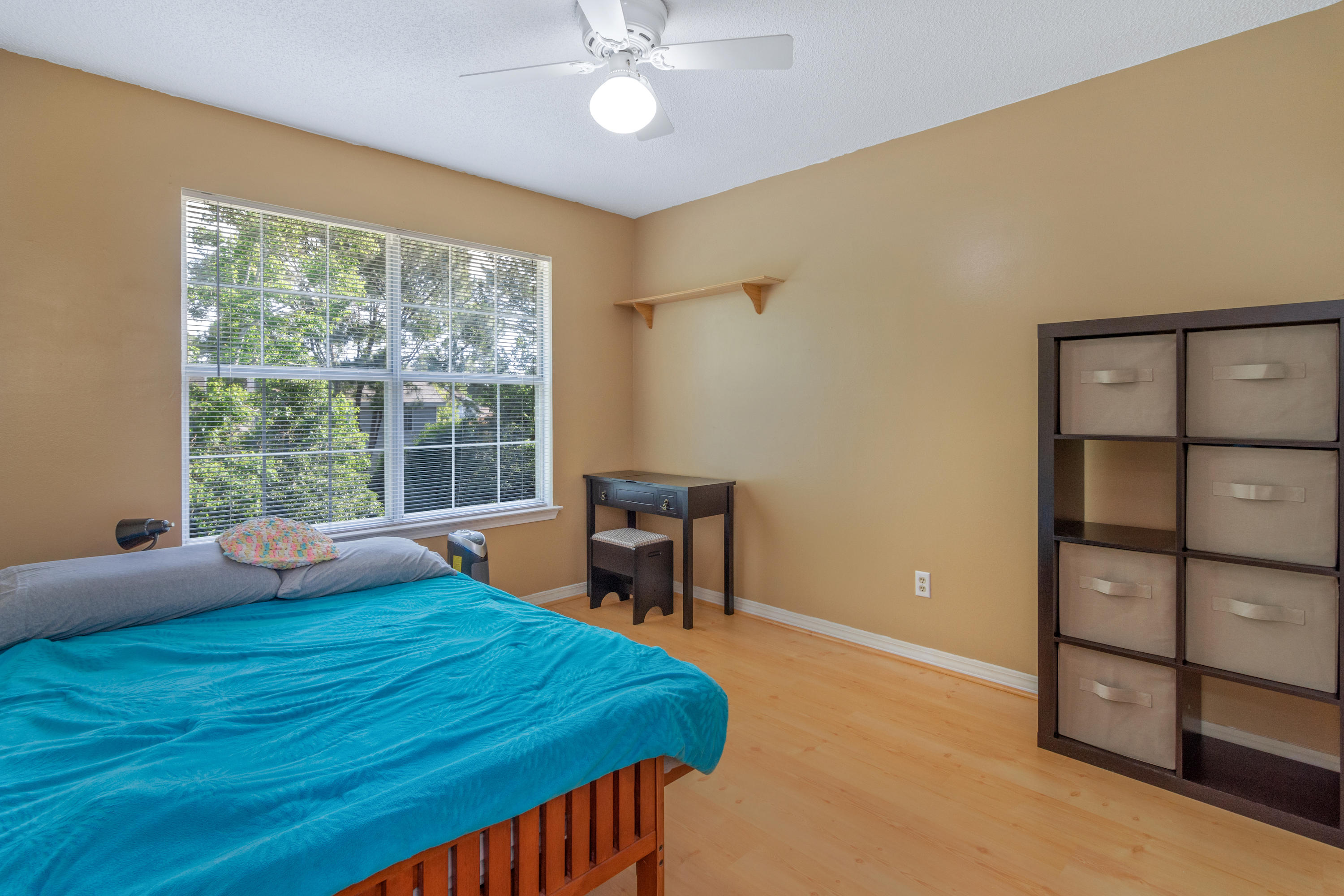 LAKE CHARLESTON - Residential