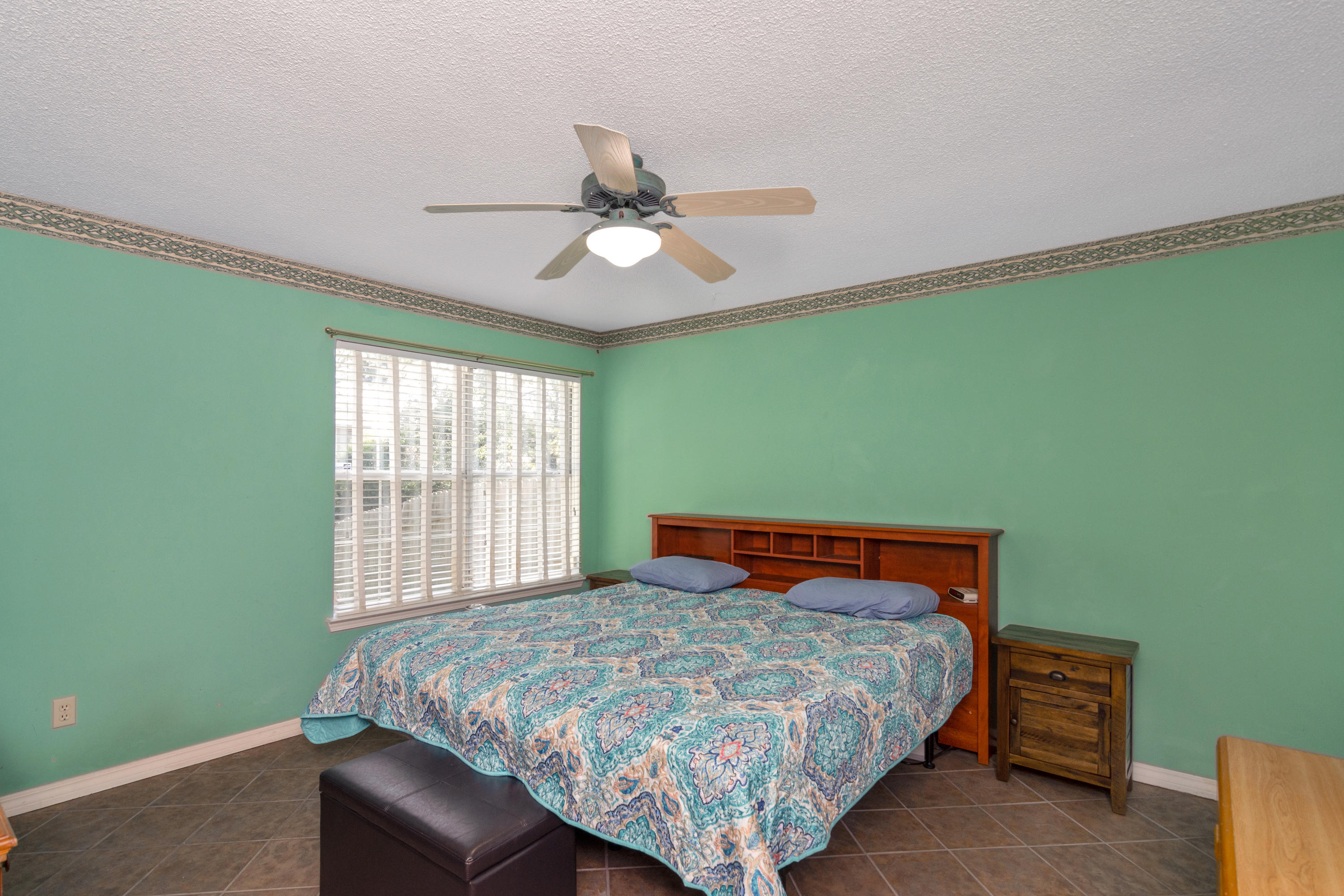 LAKE CHARLESTON - Residential