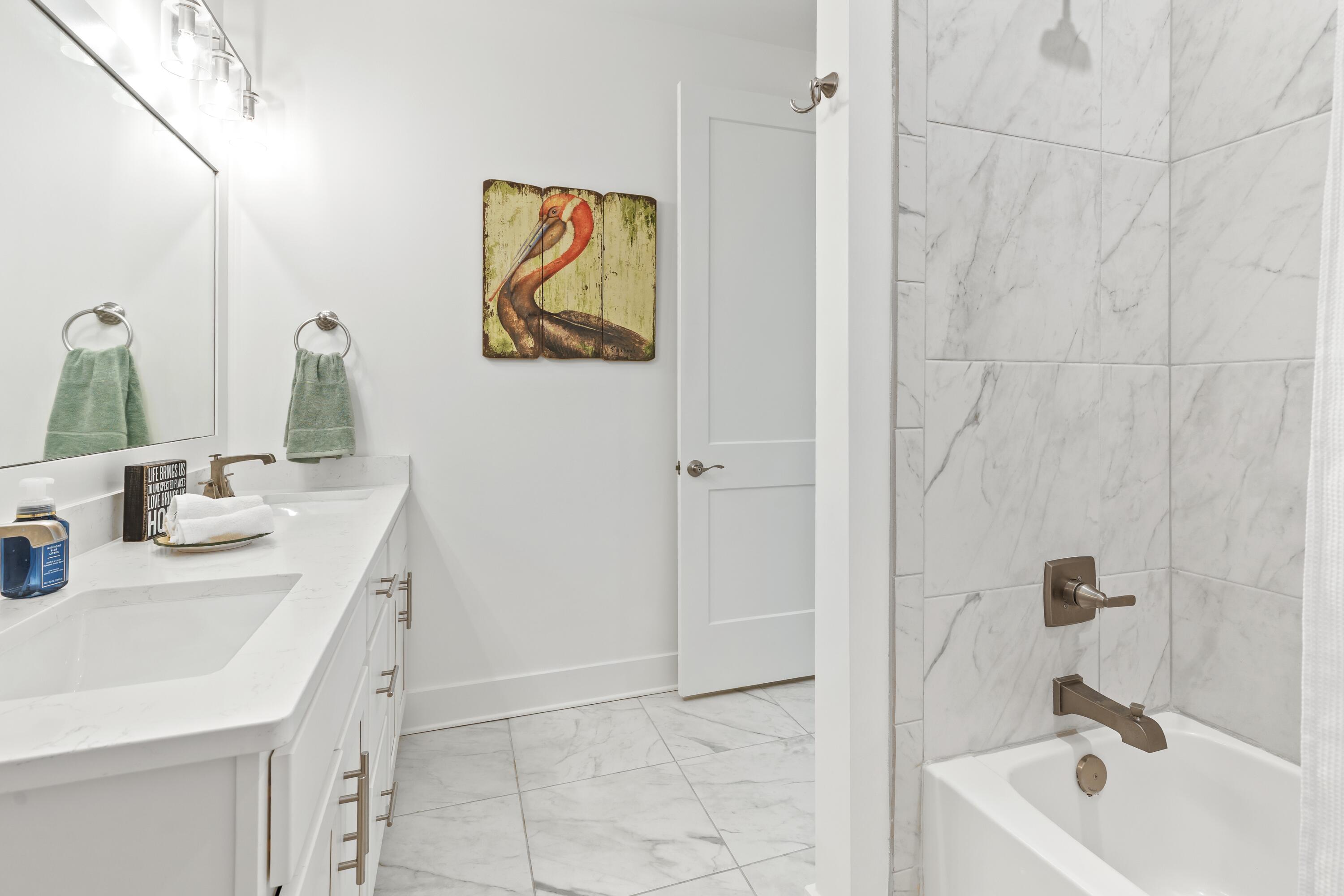 Daxton on the Bay - Residential