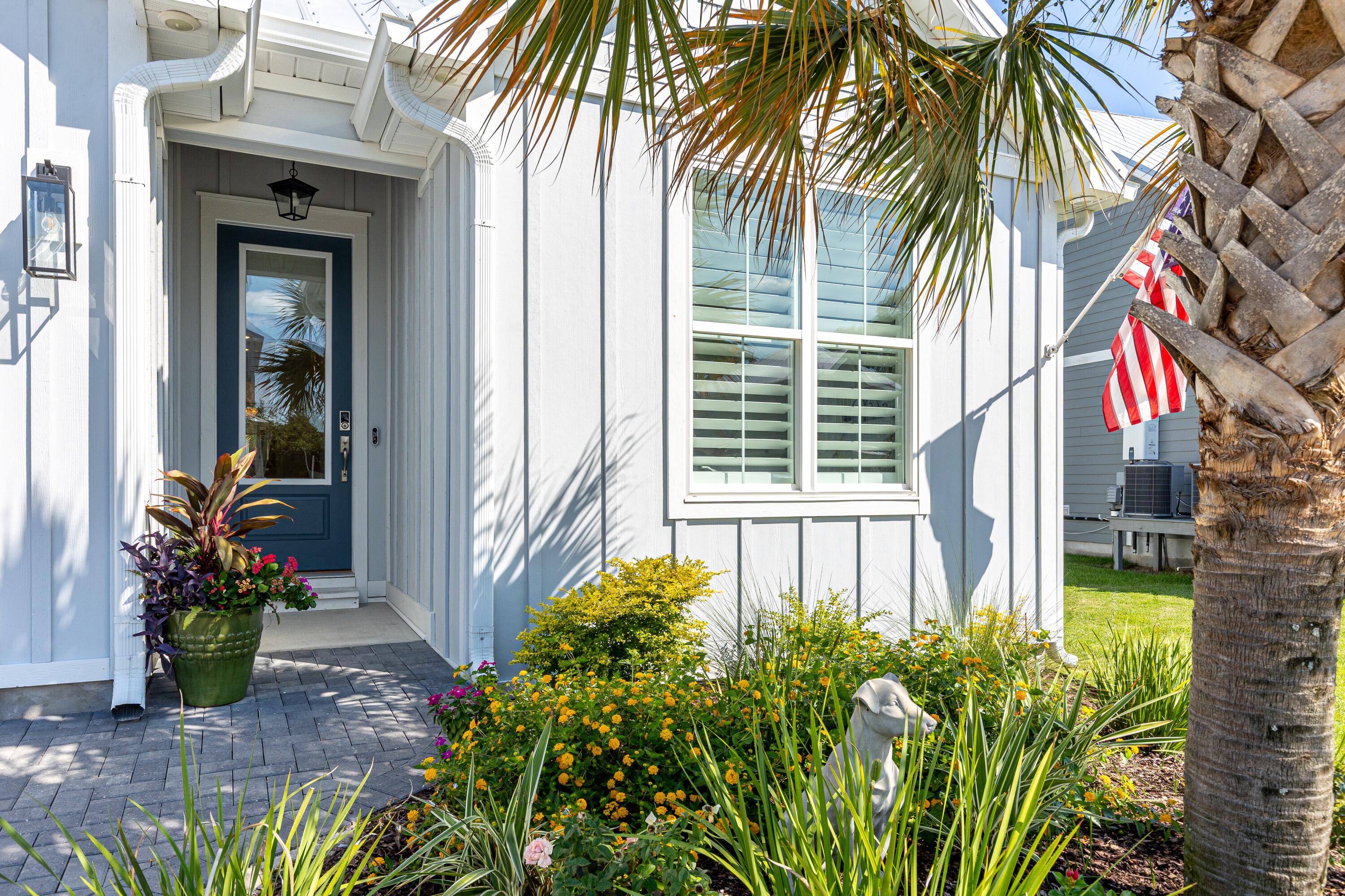Daxton on the Bay - Residential