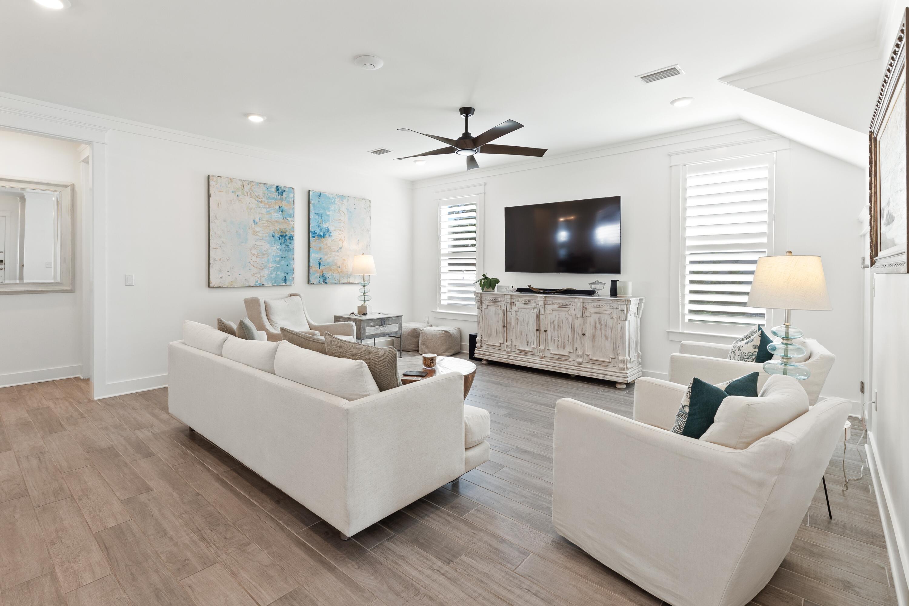 Daxton on the Bay - Residential