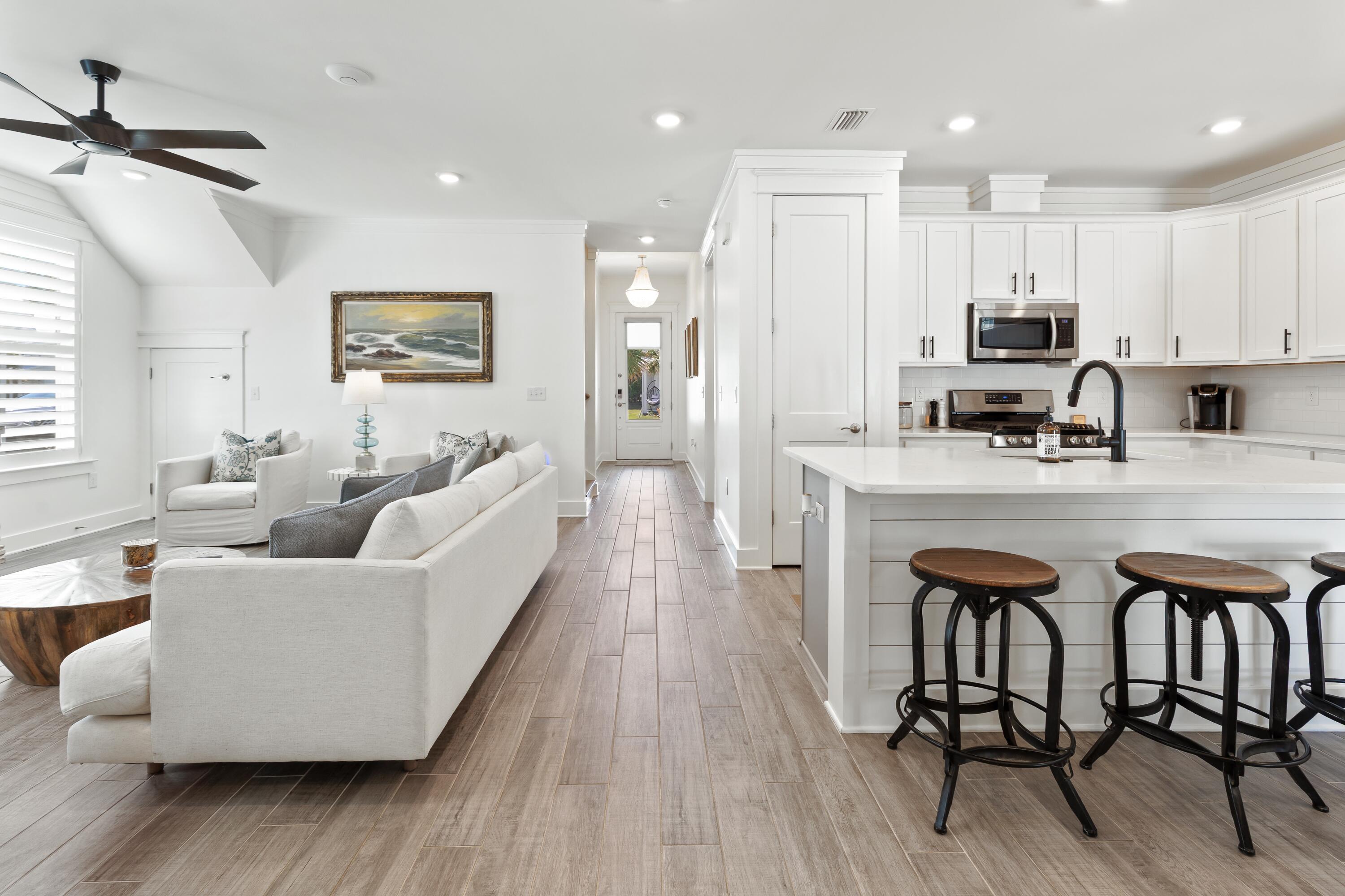Daxton on the Bay - Residential