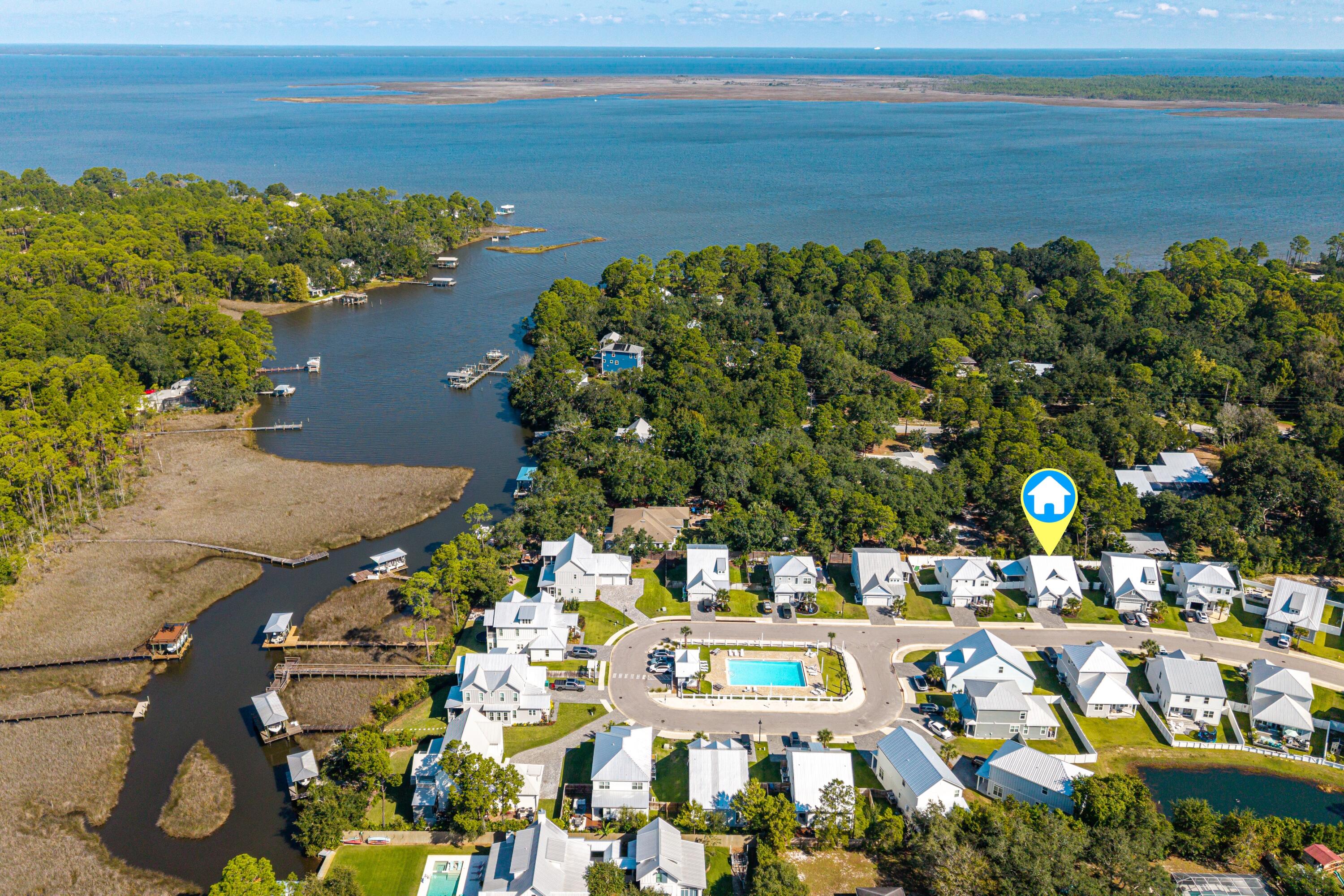 Daxton on the Bay - Residential