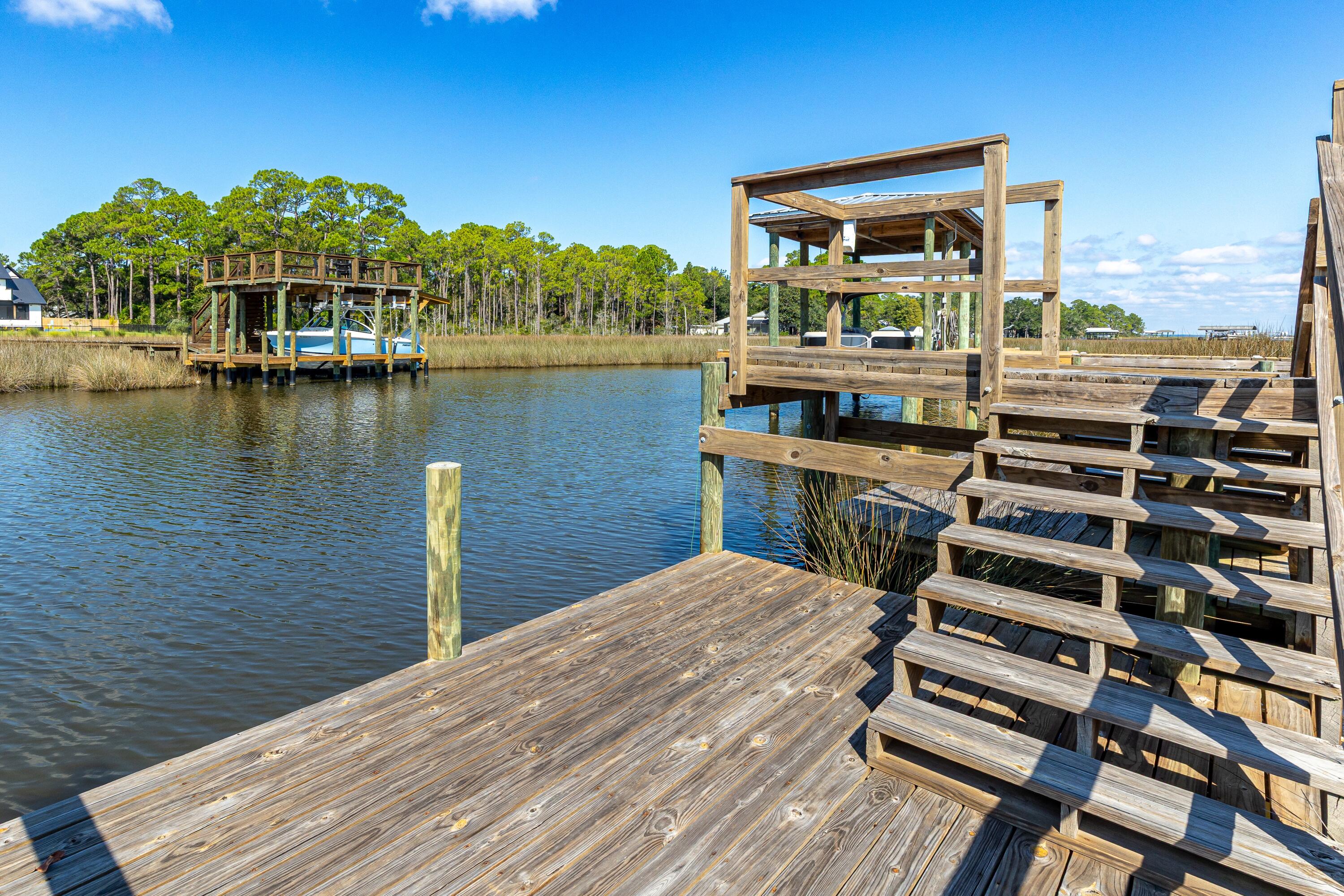 Daxton on the Bay - Residential