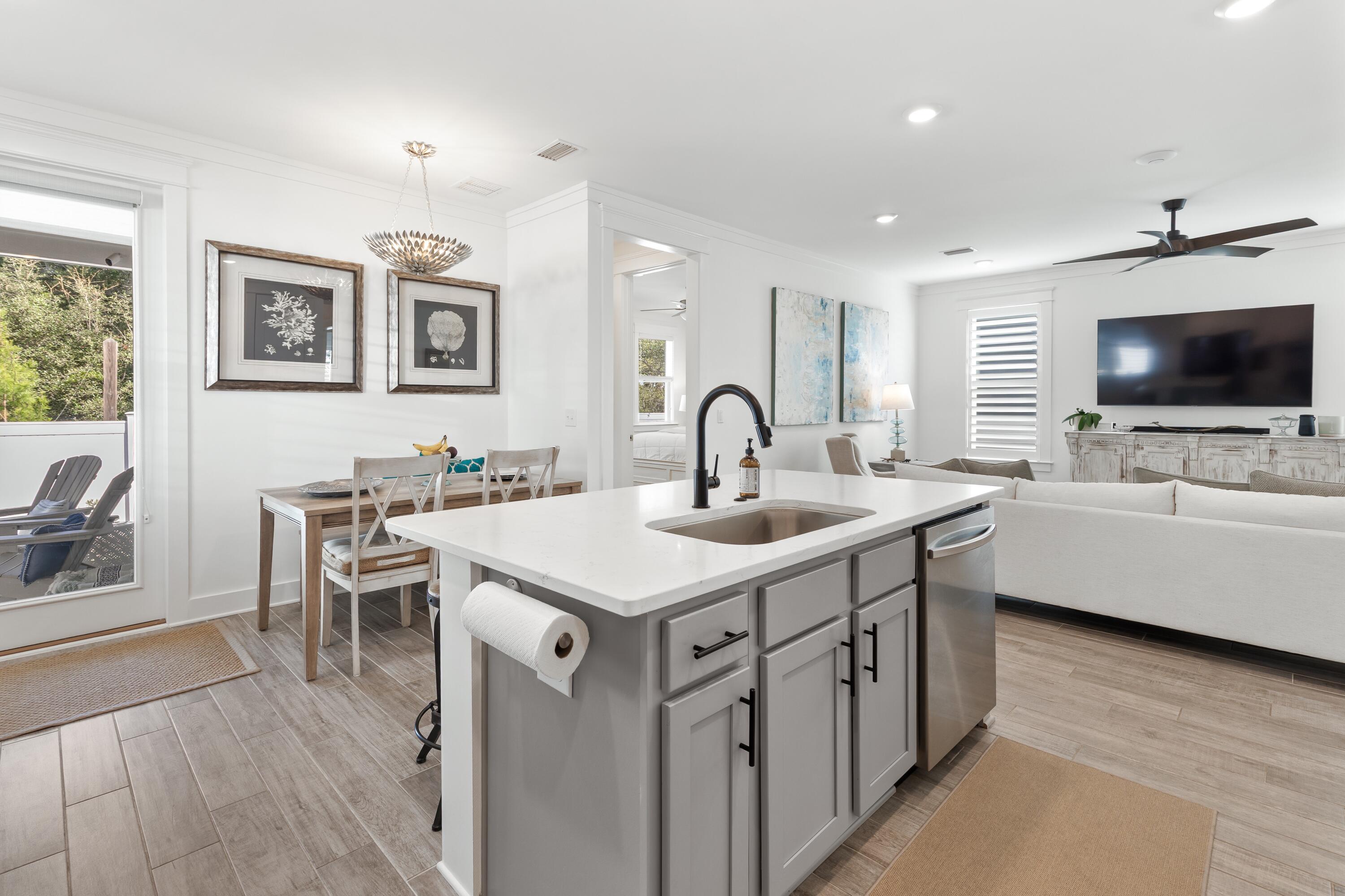 Daxton on the Bay - Residential