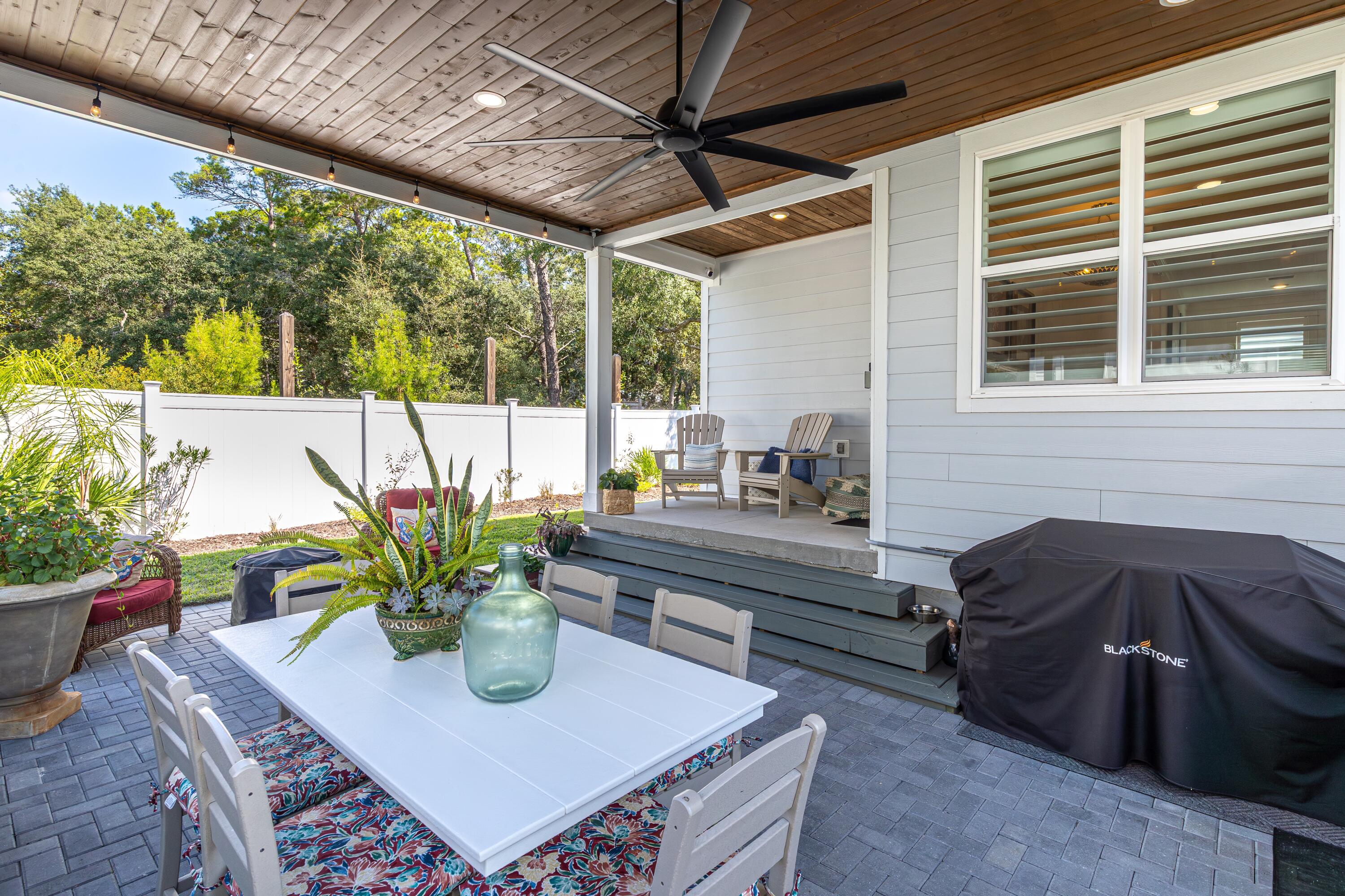 Daxton on the Bay - Residential