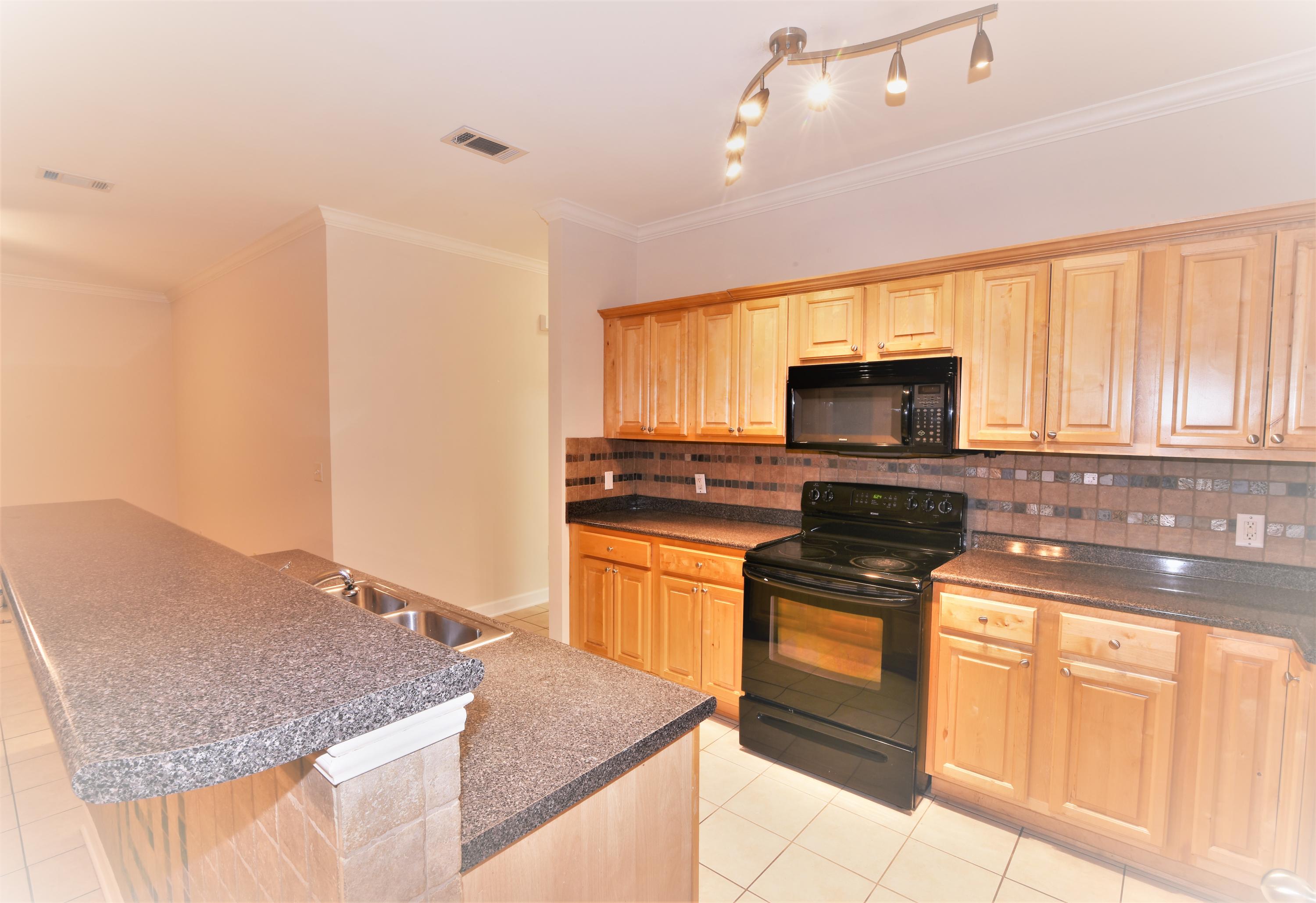 BAYOU FARMS - Residential