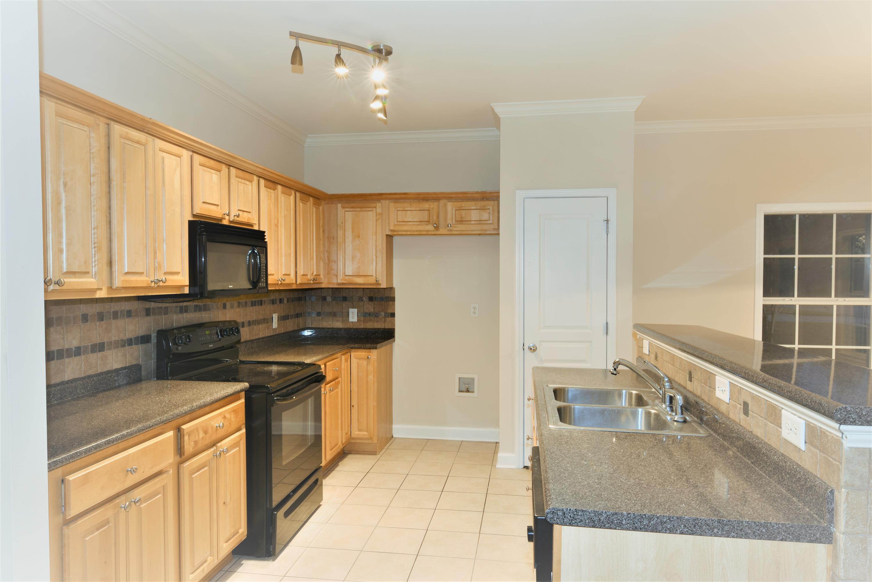 BAYOU FARMS - Residential