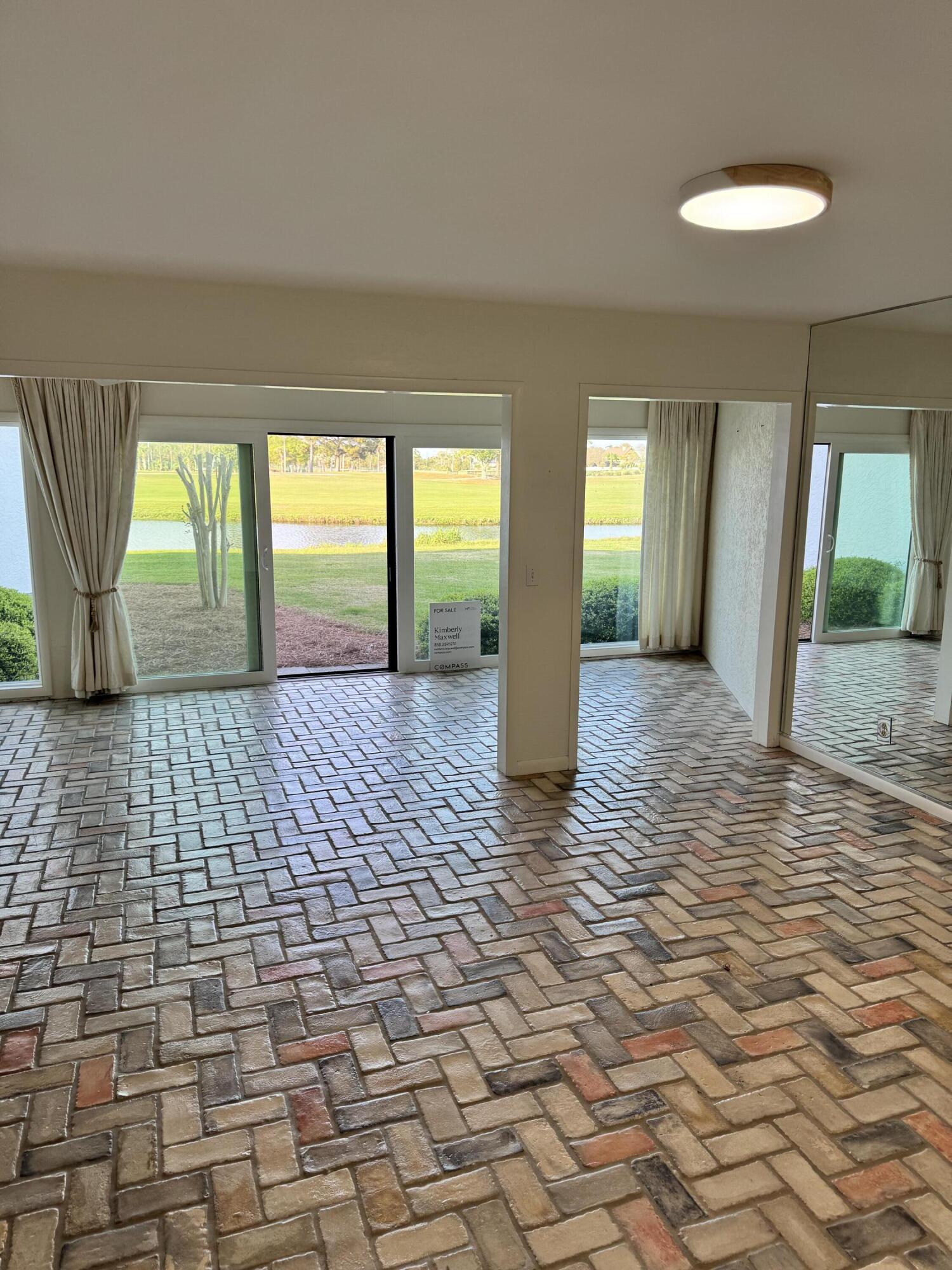 Bay Point Harbour Villas - Residential