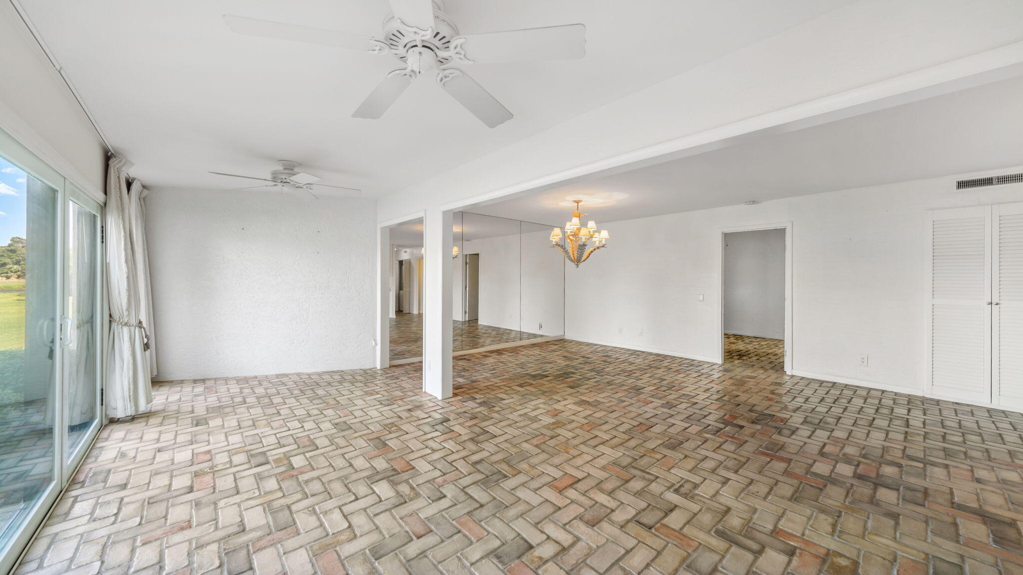 Bay Point Harbour Villas - Residential