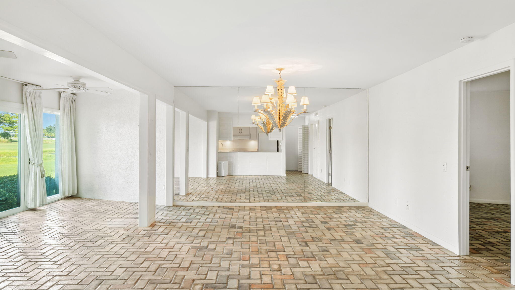 Bay Point Harbour Villas - Residential