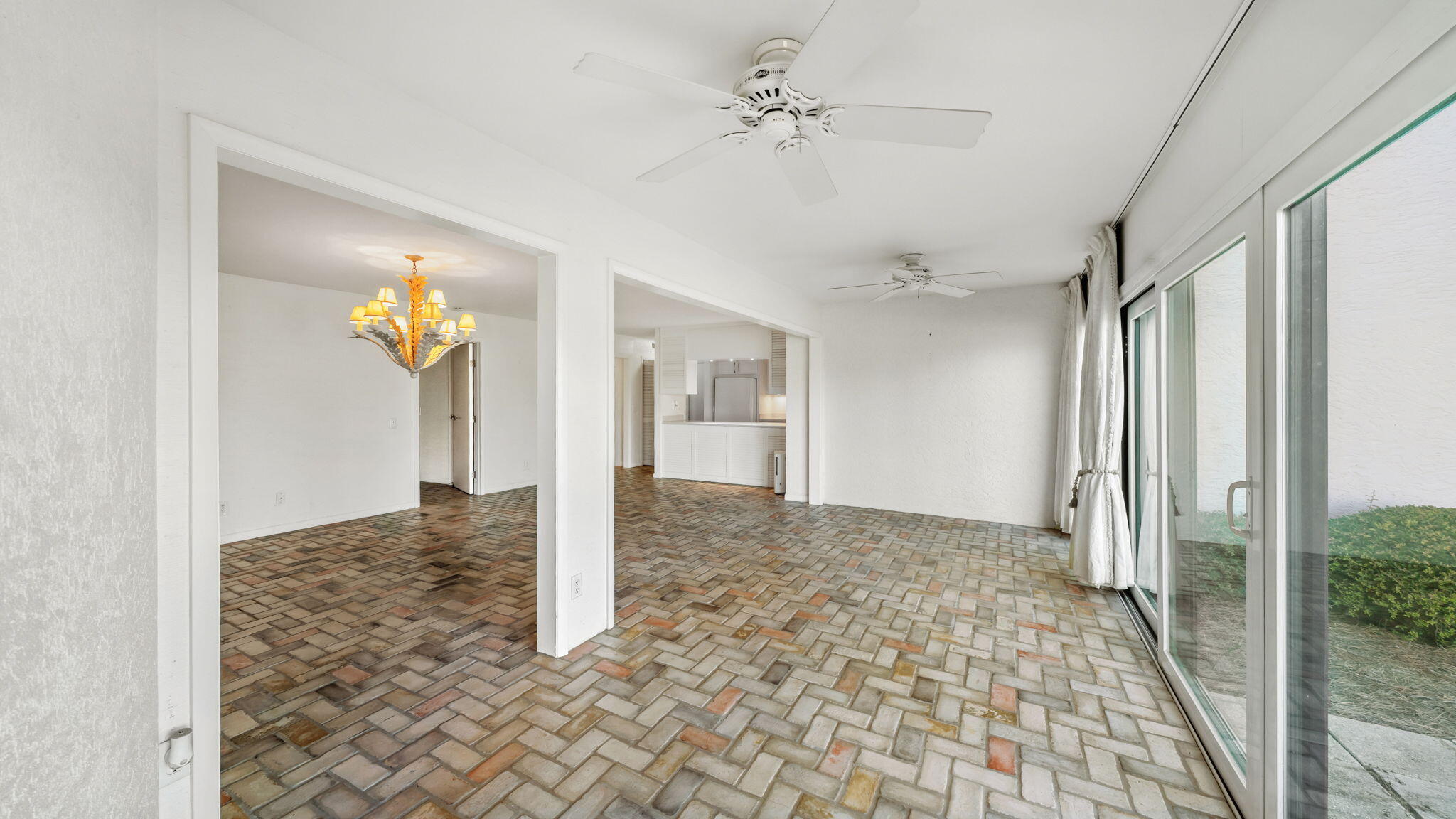 Bay Point Harbour Villas - Residential