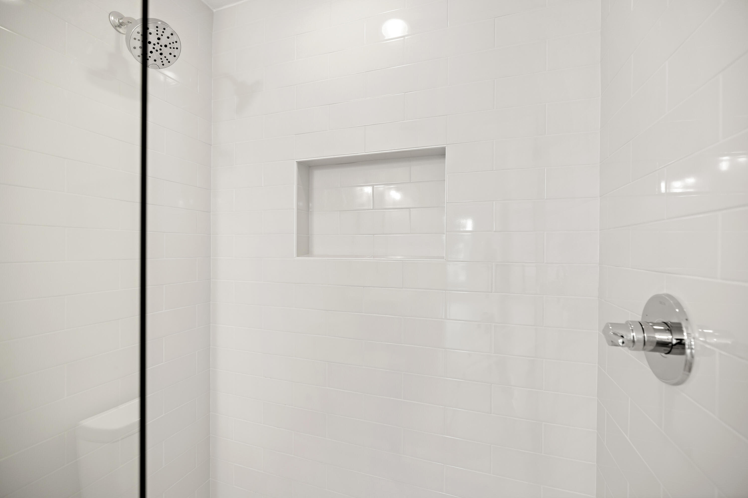BAY BREEZE T/H - Residential