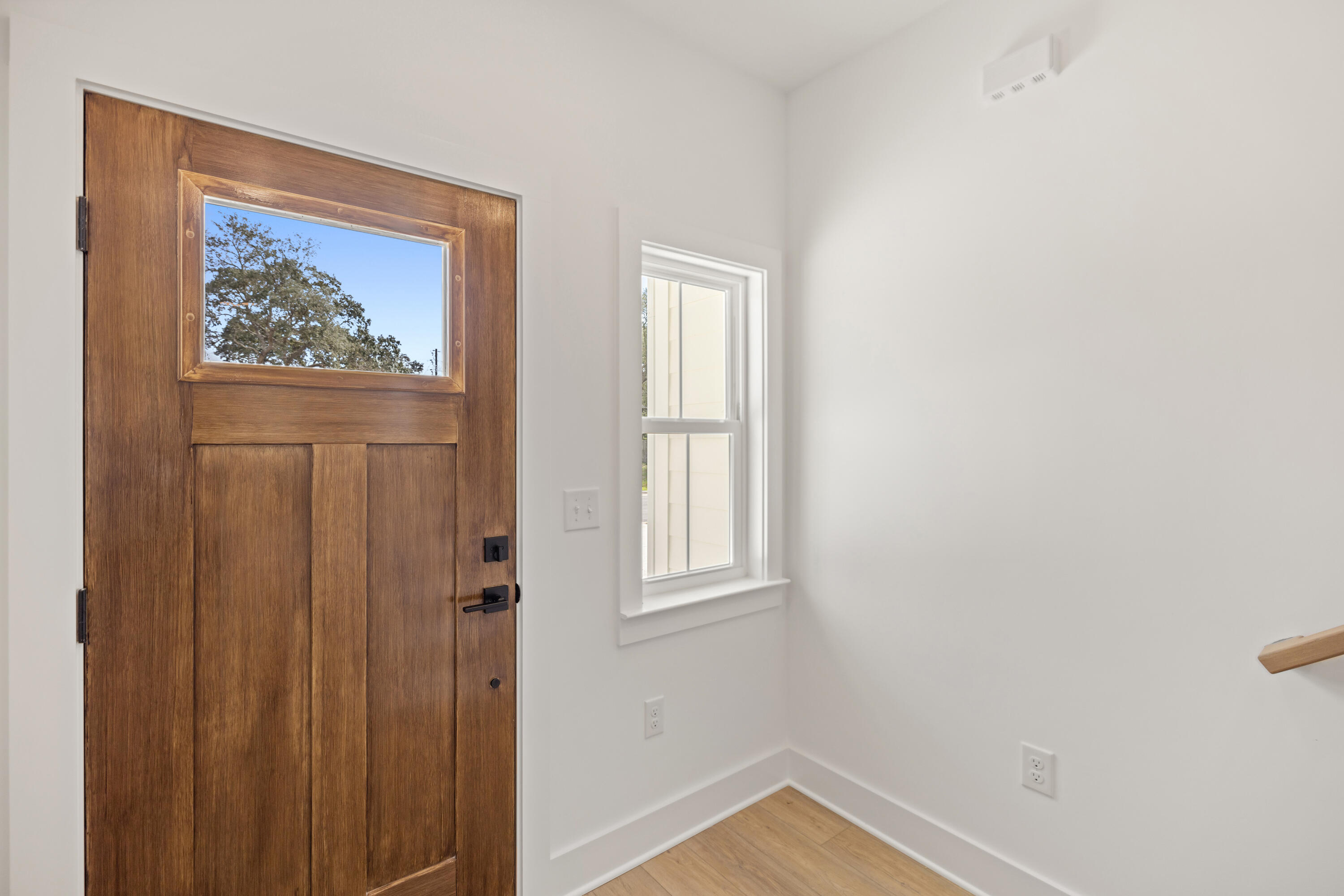 BAY BREEZE T/H - Residential