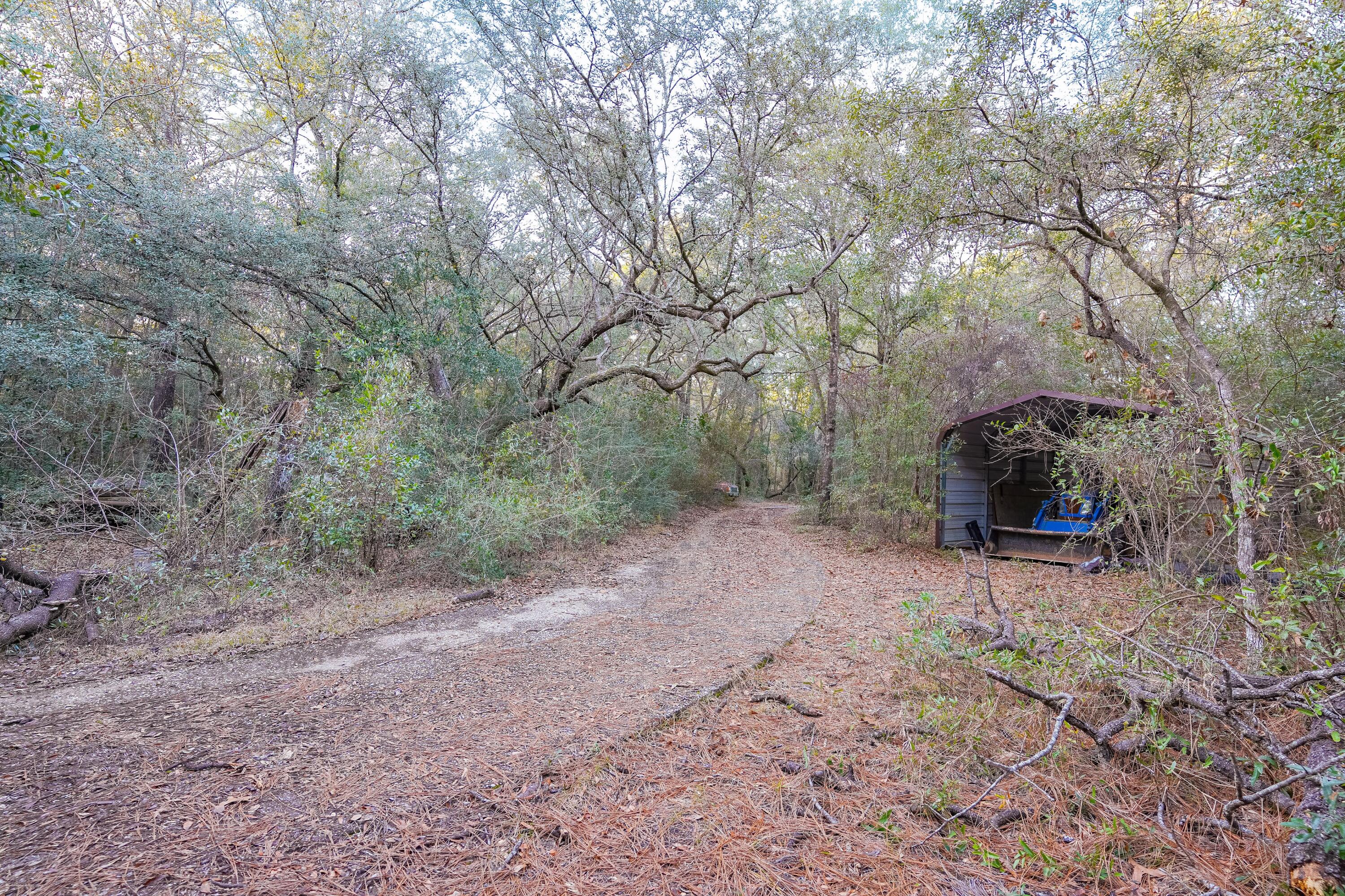 NO RECORDED SUBDIVISION - Residential