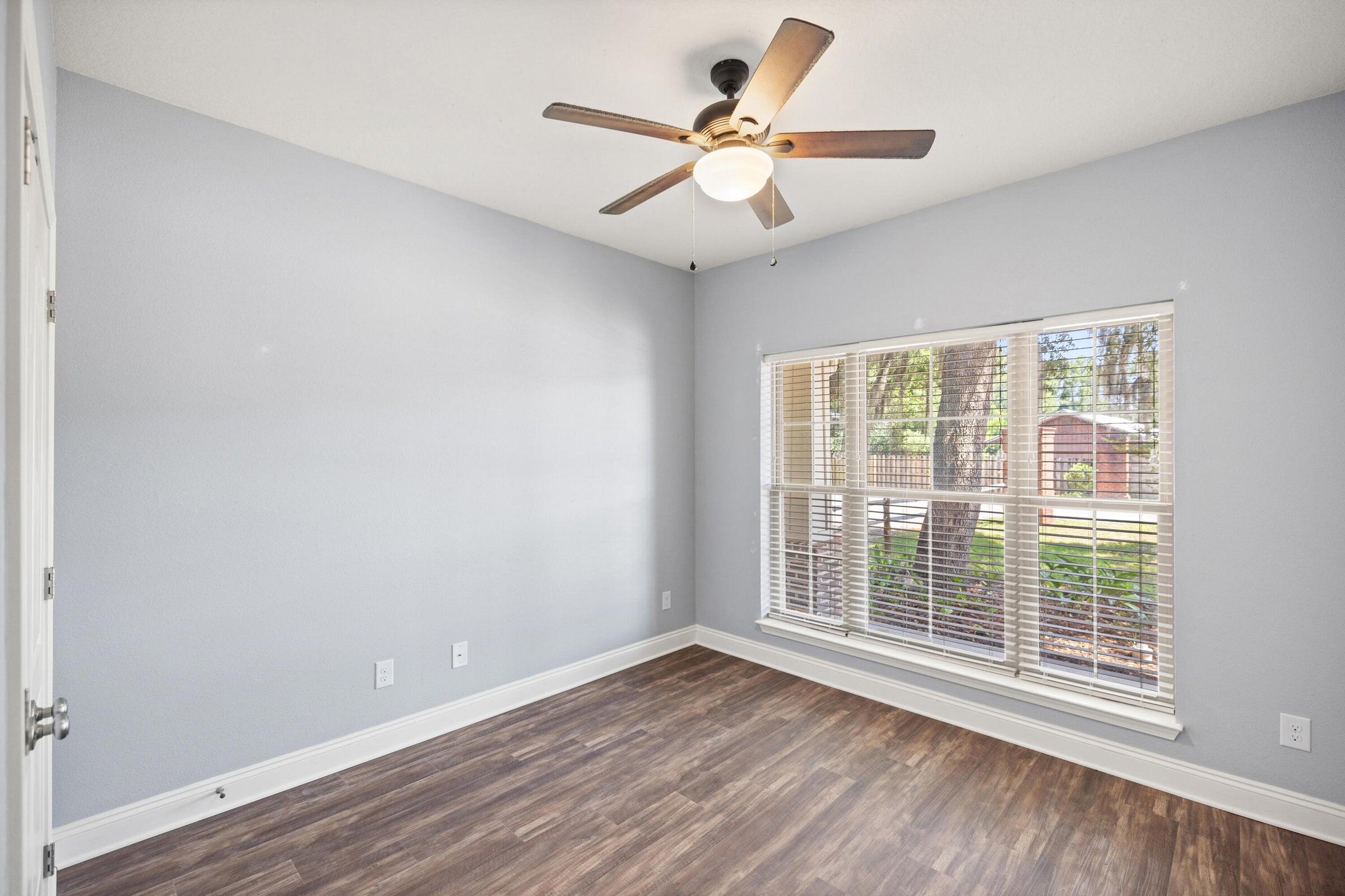 RIVERVIEW ESTATES - Residential Lease