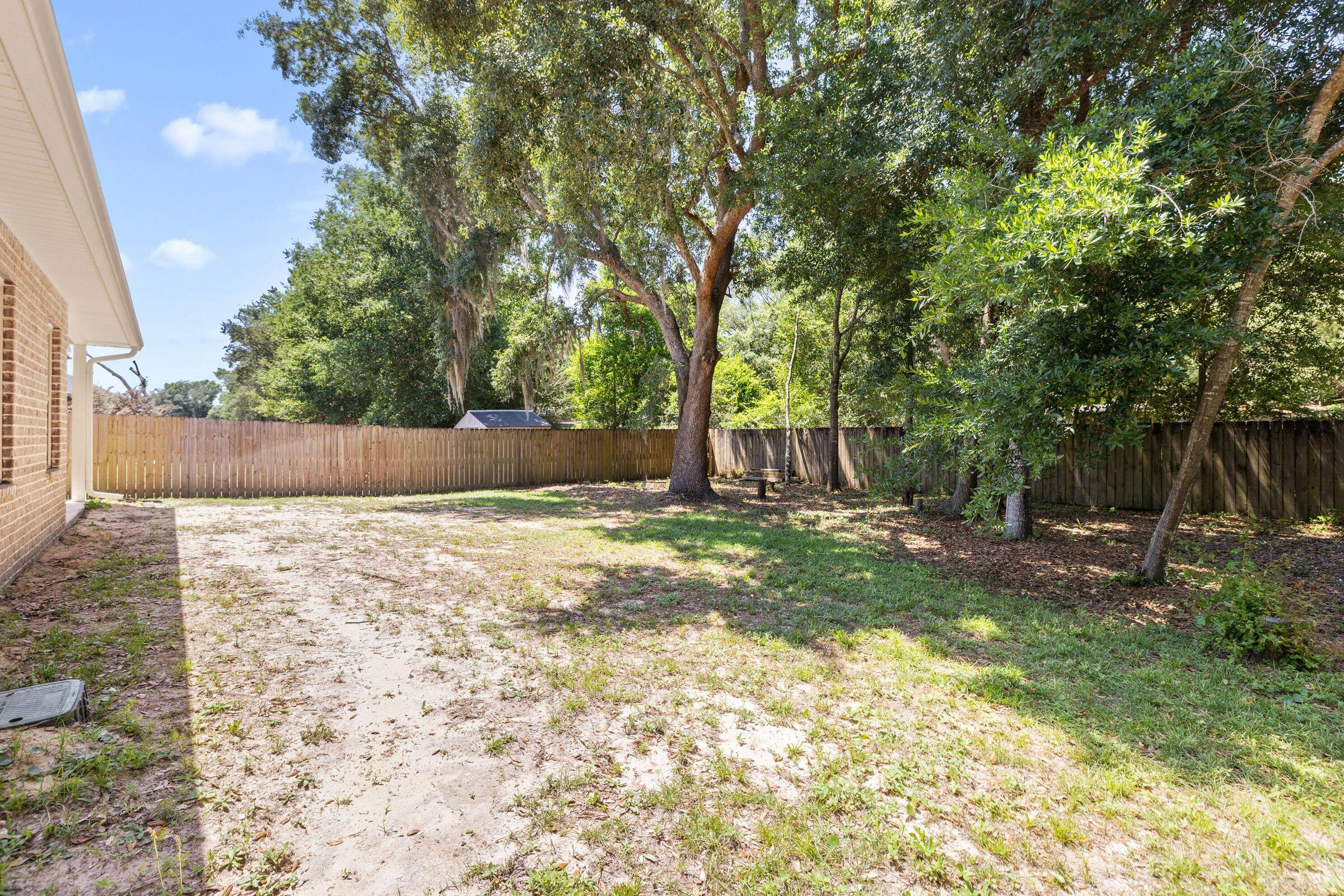 RIVERVIEW ESTATES - Residential Lease