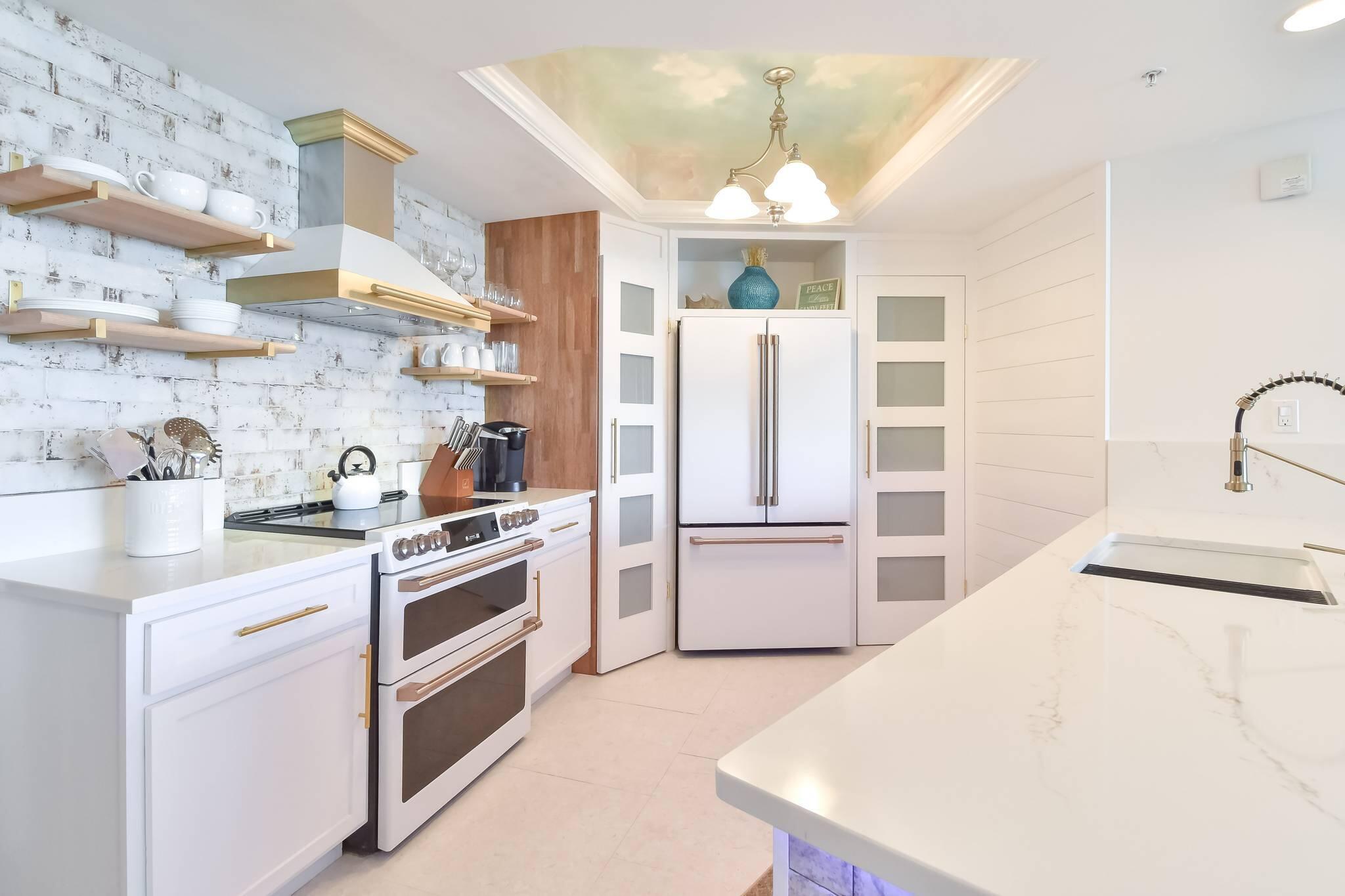 ST. MAARTEN AT SILVER SHELLS - Residential