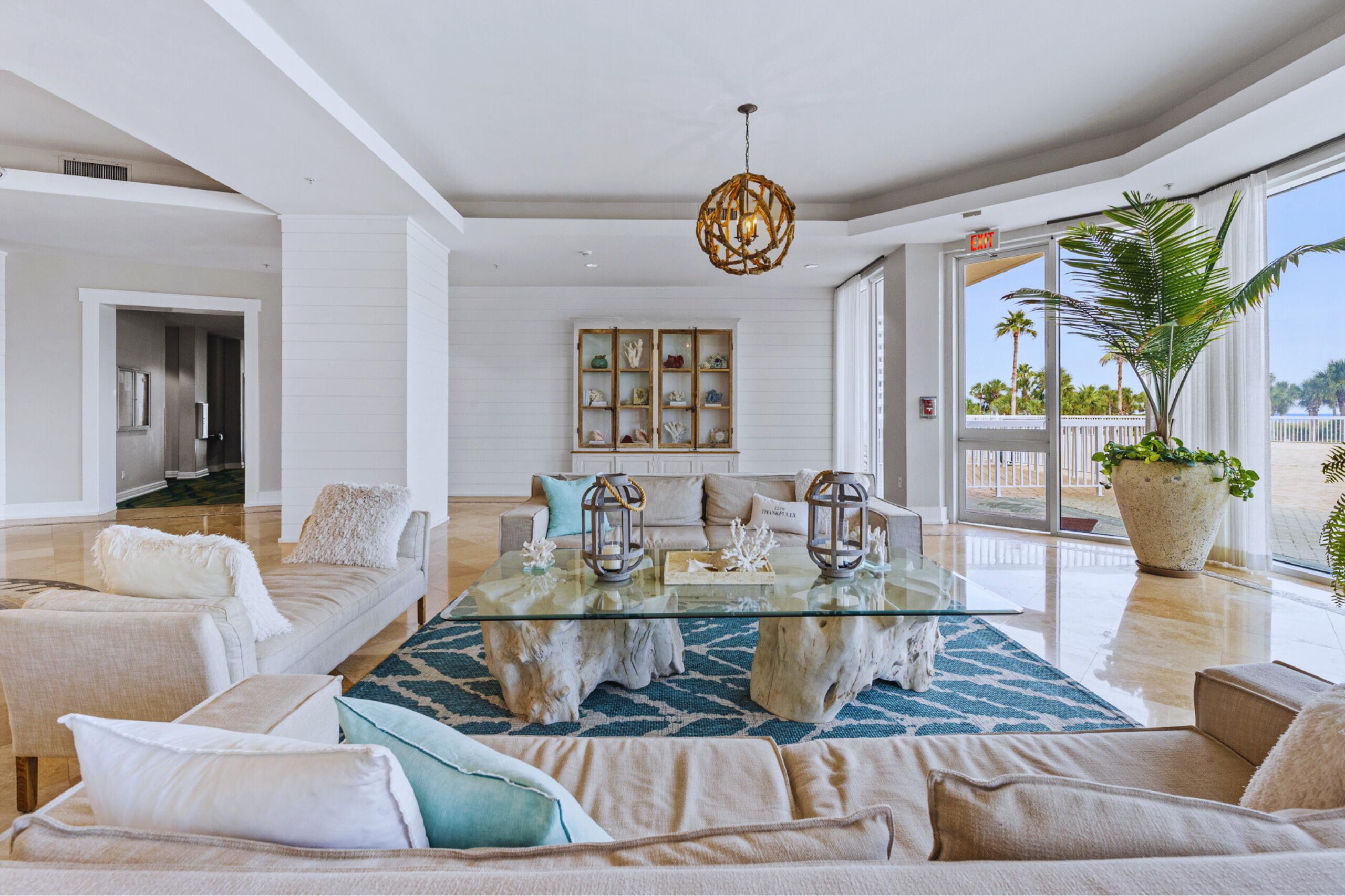 ST. MAARTEN AT SILVER SHELLS - Residential