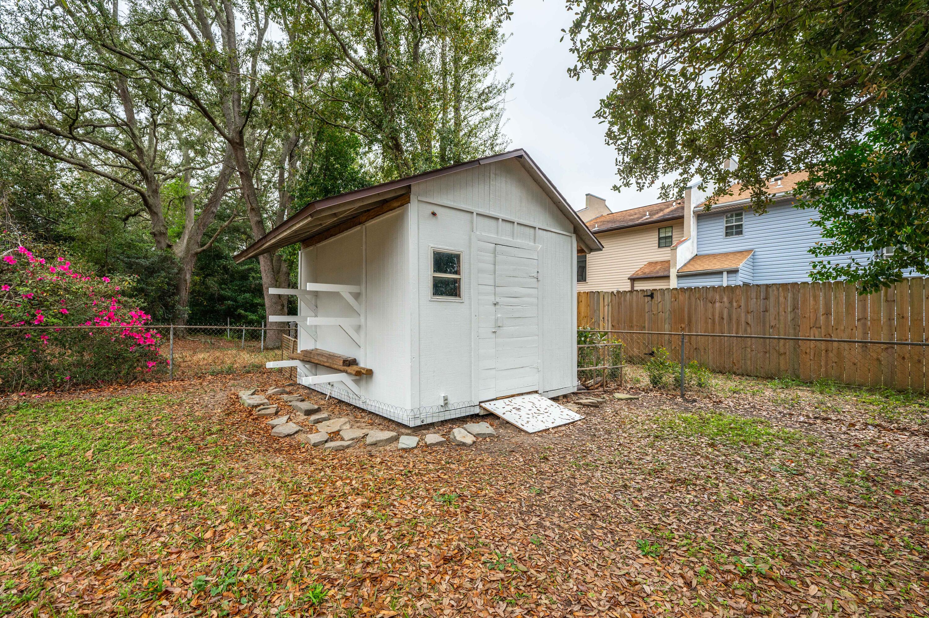TAHITI TERRACE - Residential