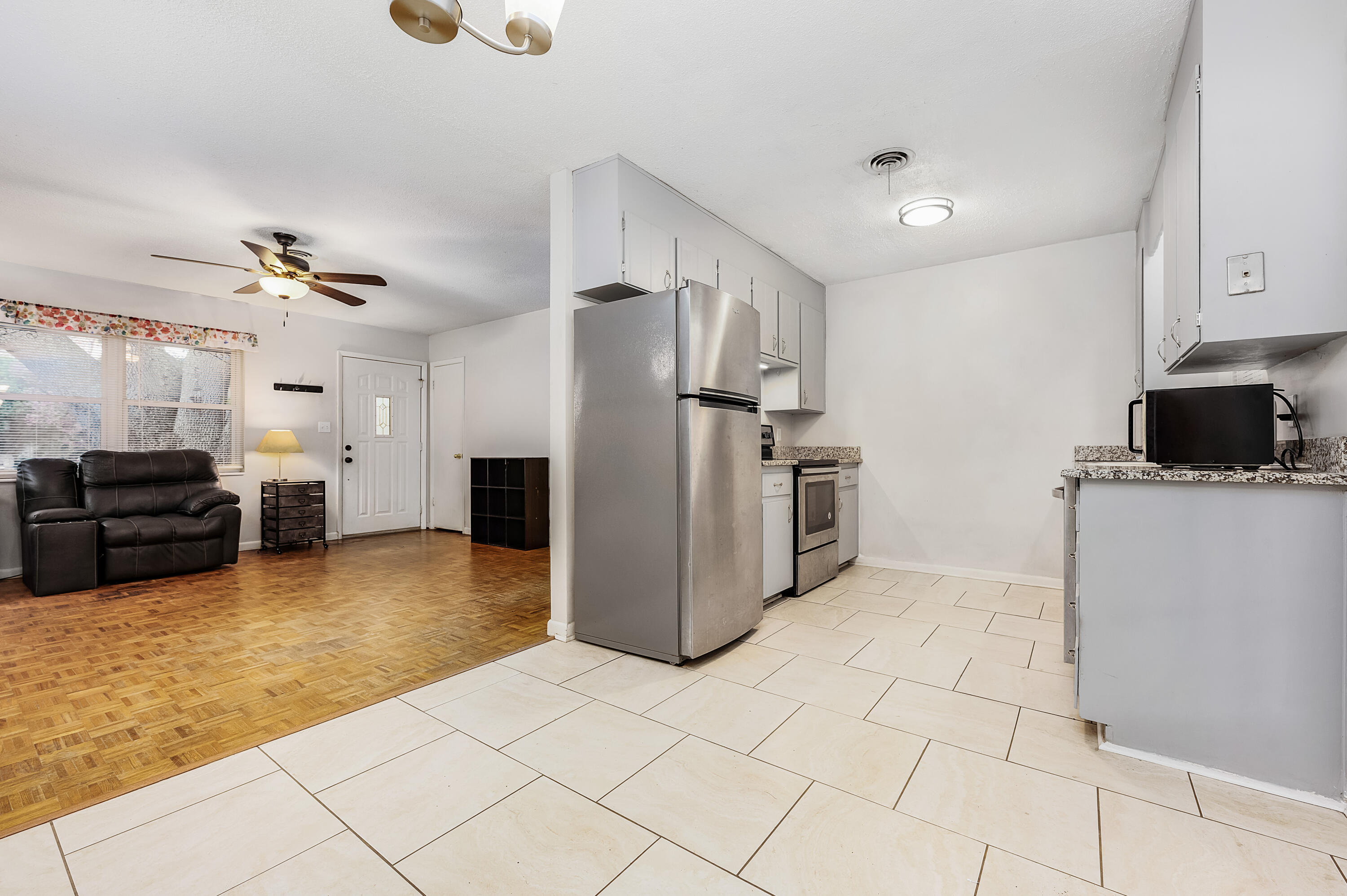 TAHITI TERRACE - Residential