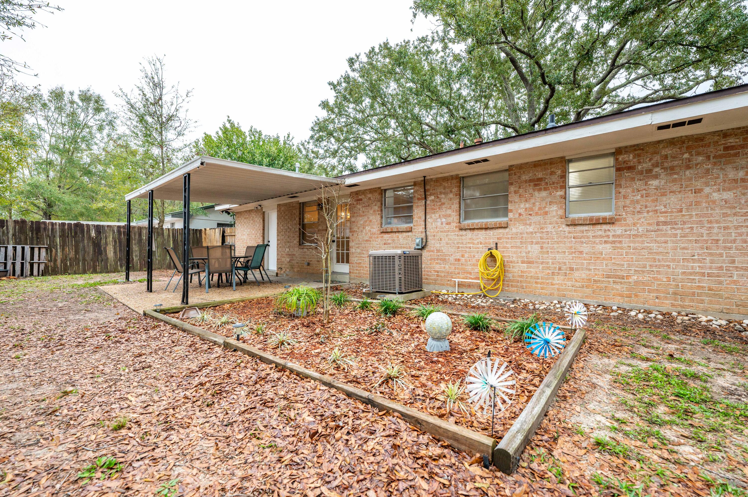 TAHITI TERRACE - Residential