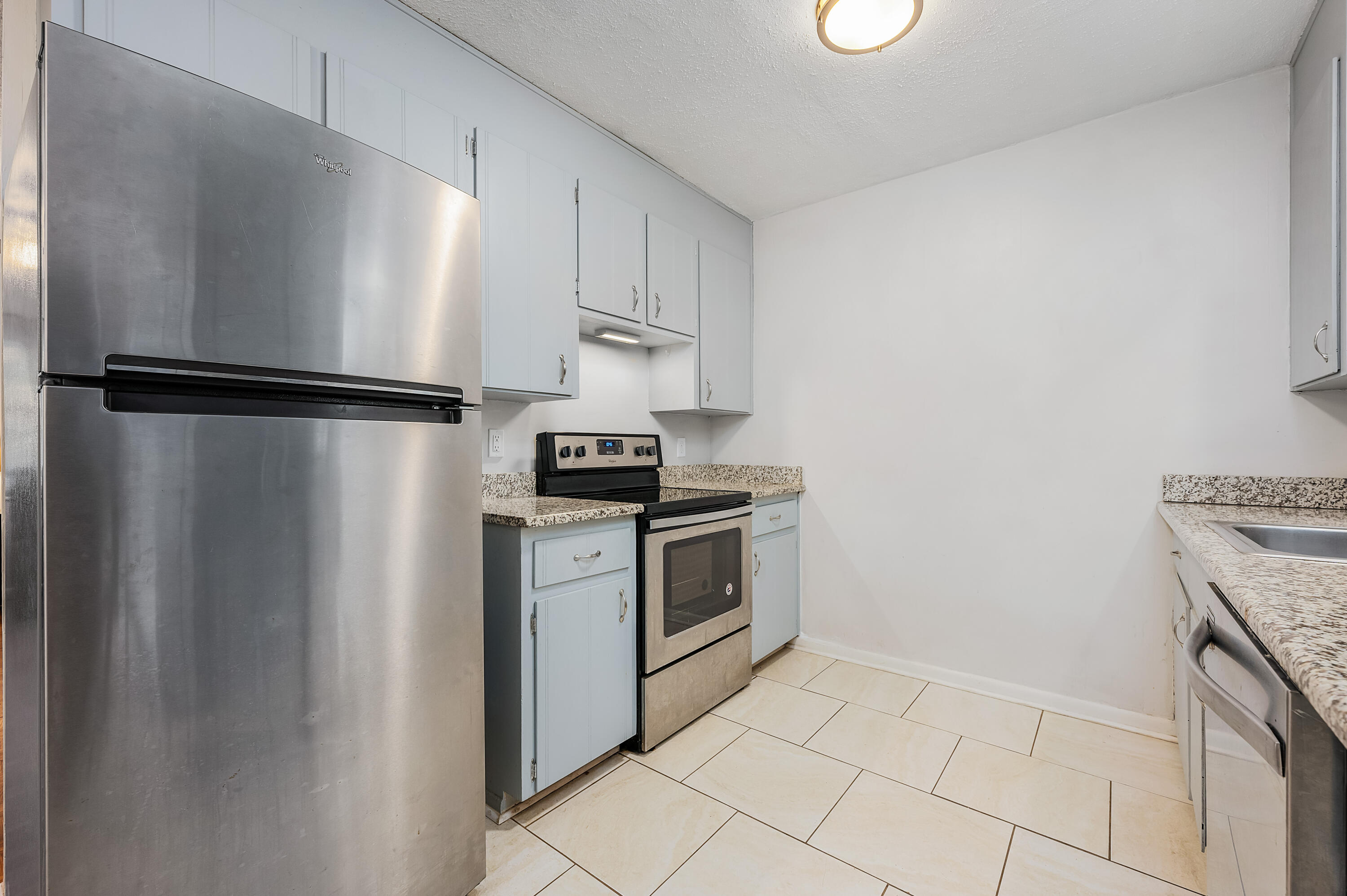 TAHITI TERRACE - Residential