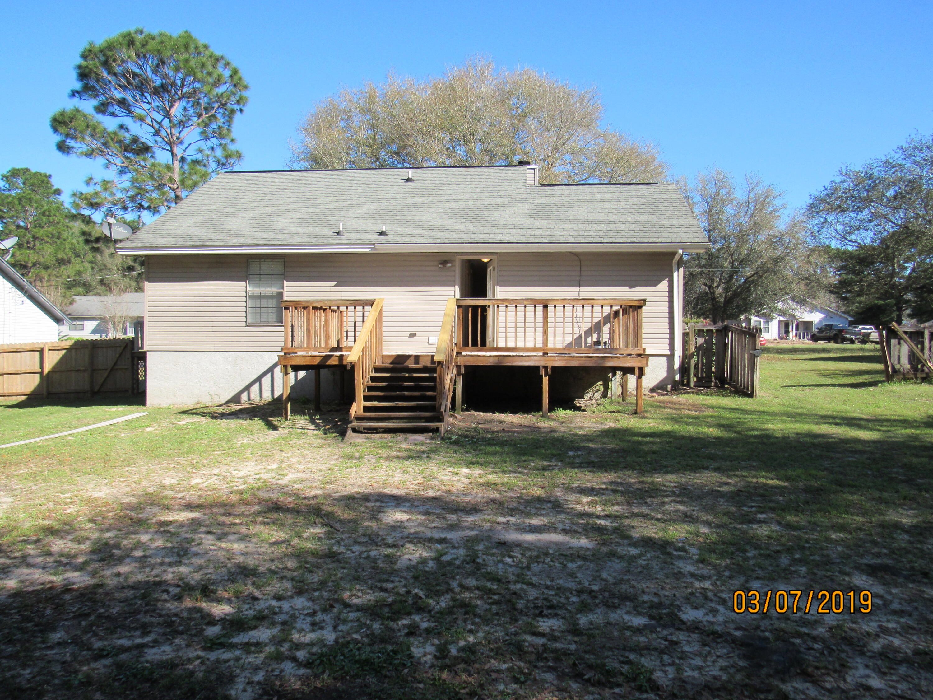 SHOAL CREEK MANOR WEST - Residential Lease