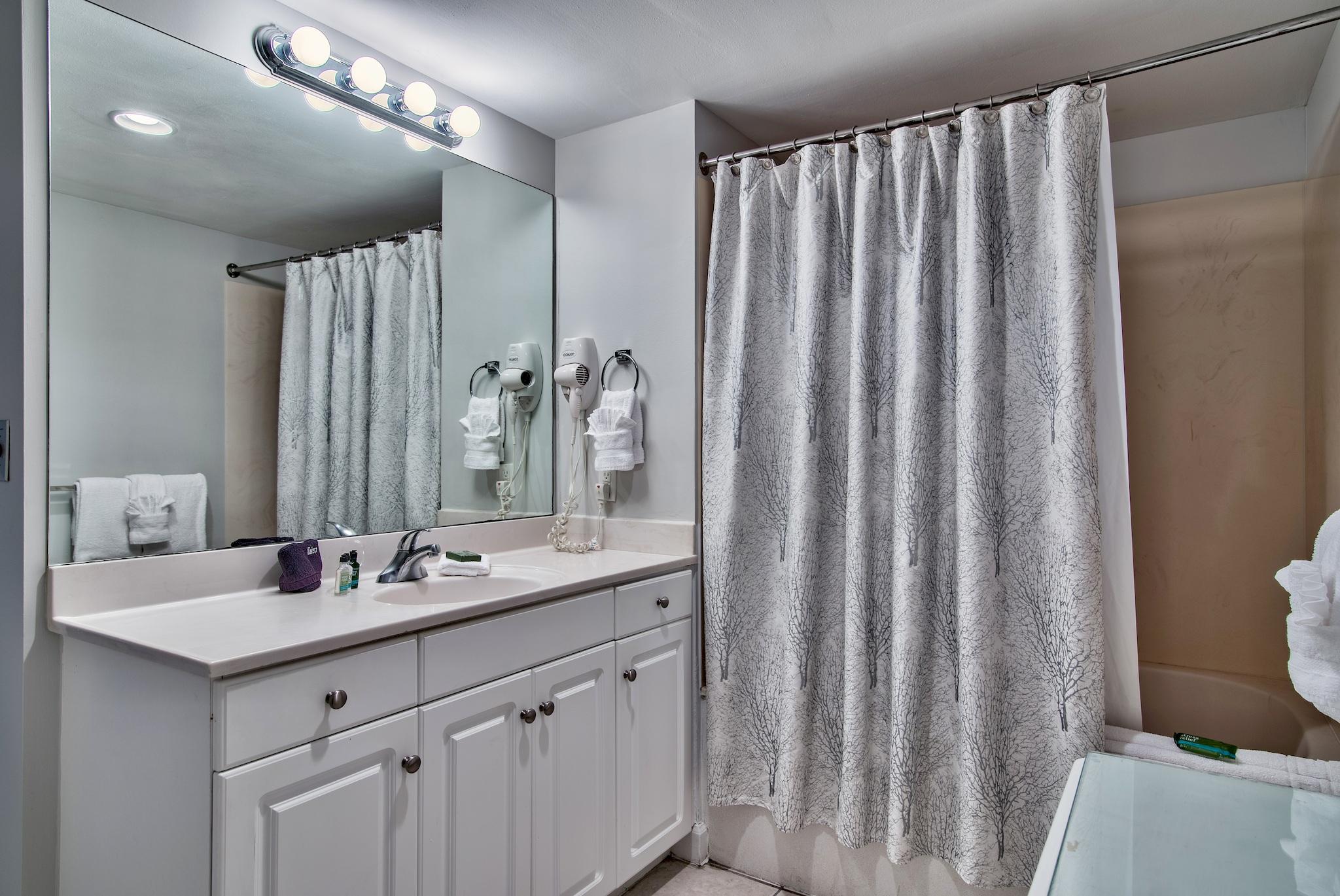 STERLING SHORES Condominium - Residential