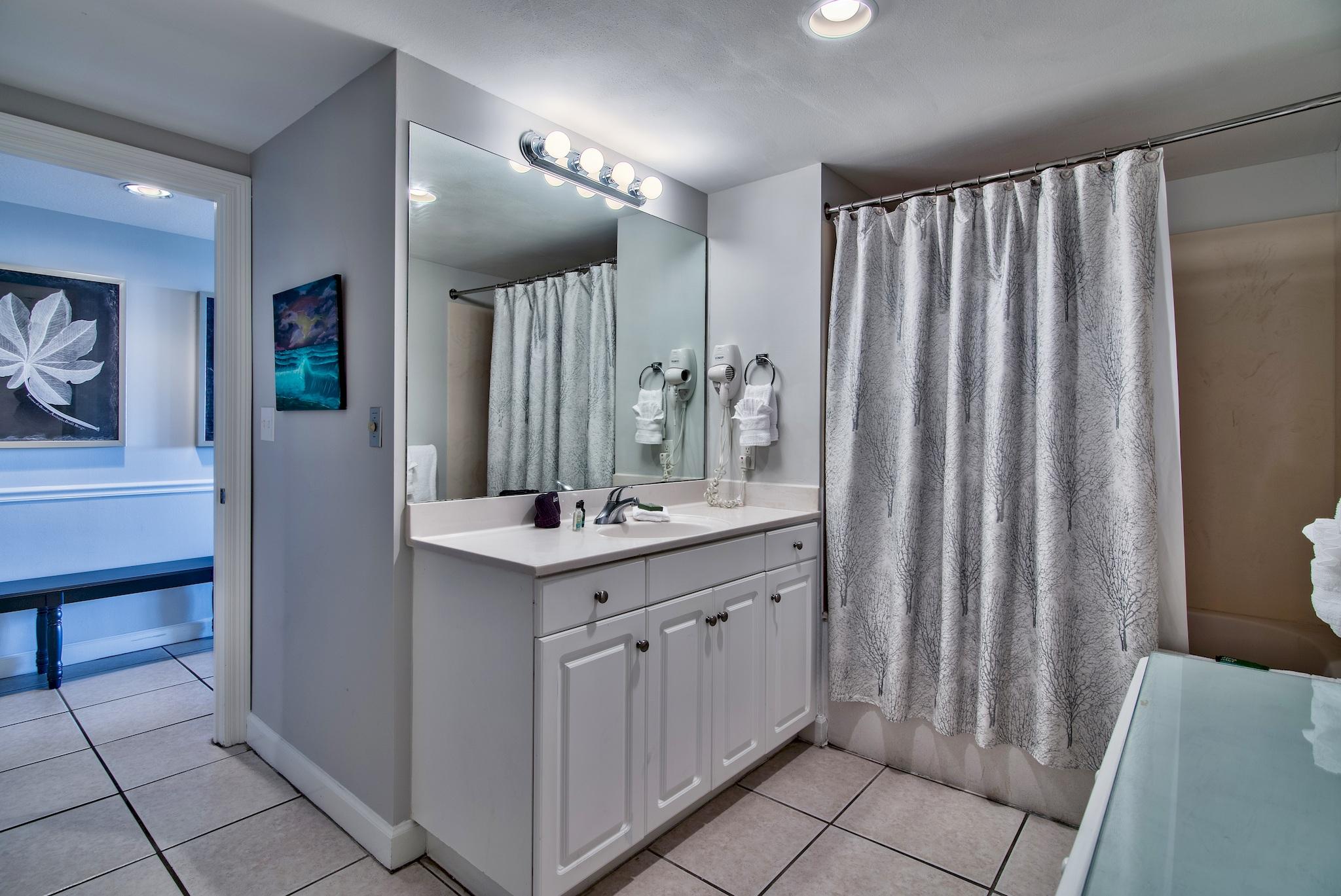 STERLING SHORES Condominium - Residential