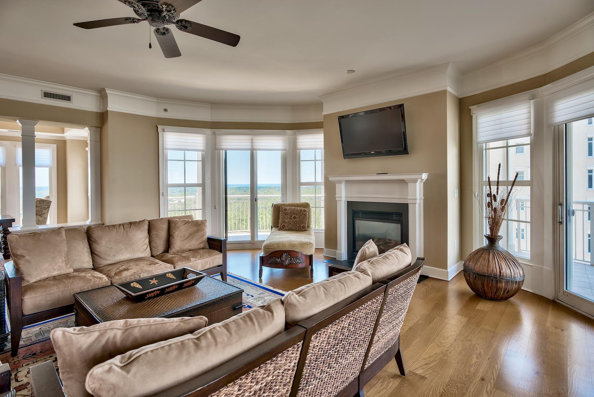 ONE WATER PLACE AT KELLY PLANTATION - Residential