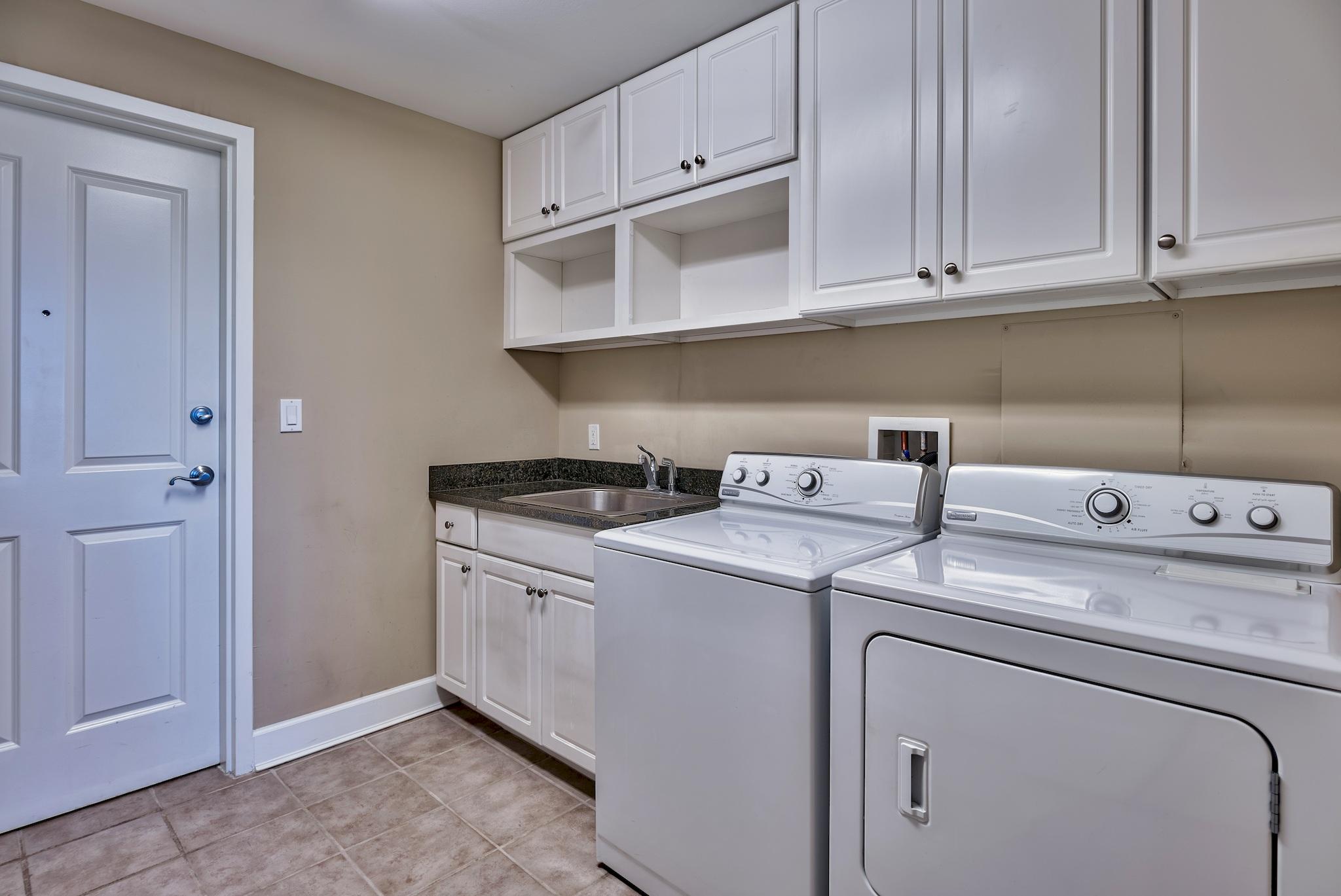 ONE WATER PLACE AT KELLY PLANTATION - Residential