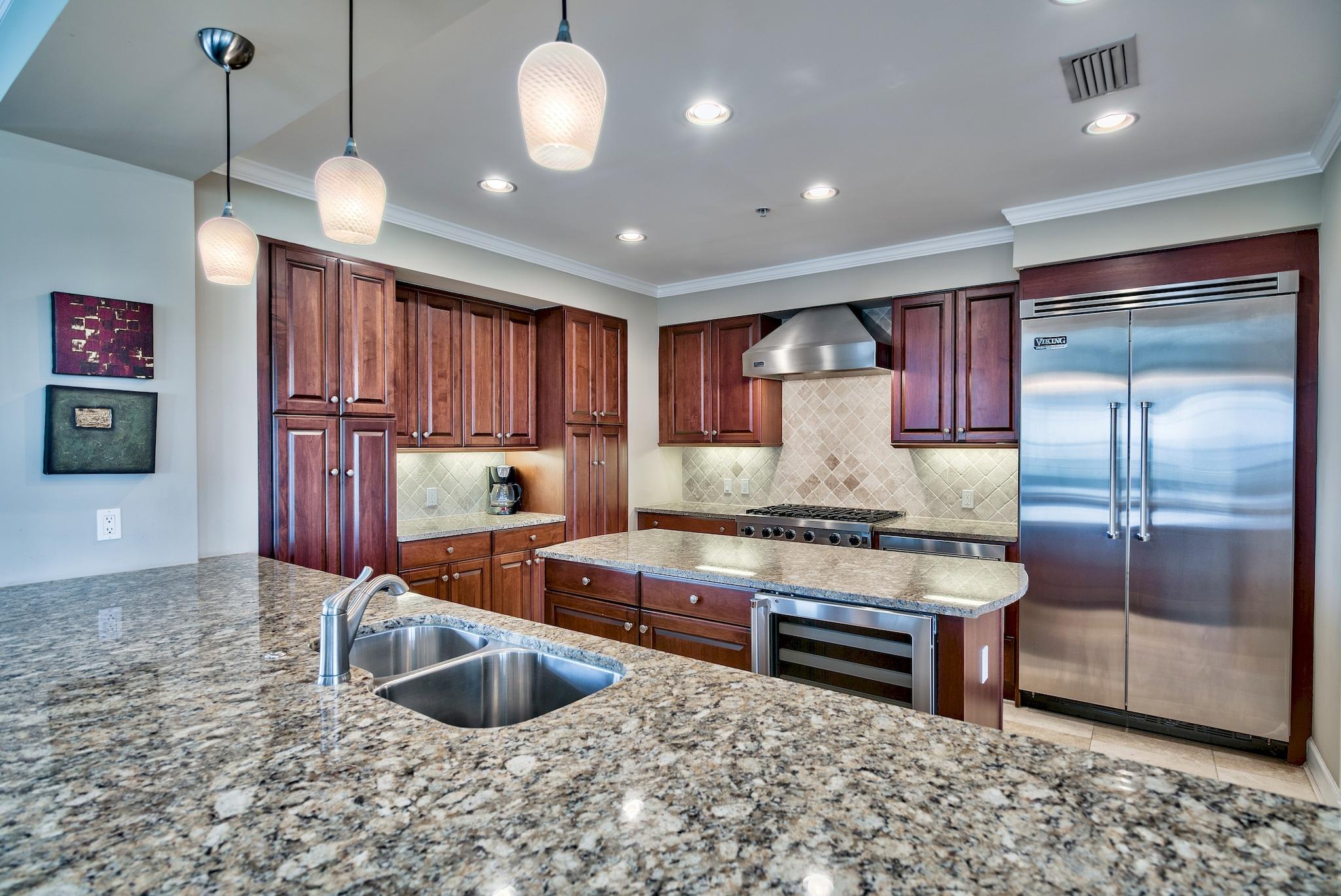 ONE WATER PLACE AT KELLY PLANTATION - Residential