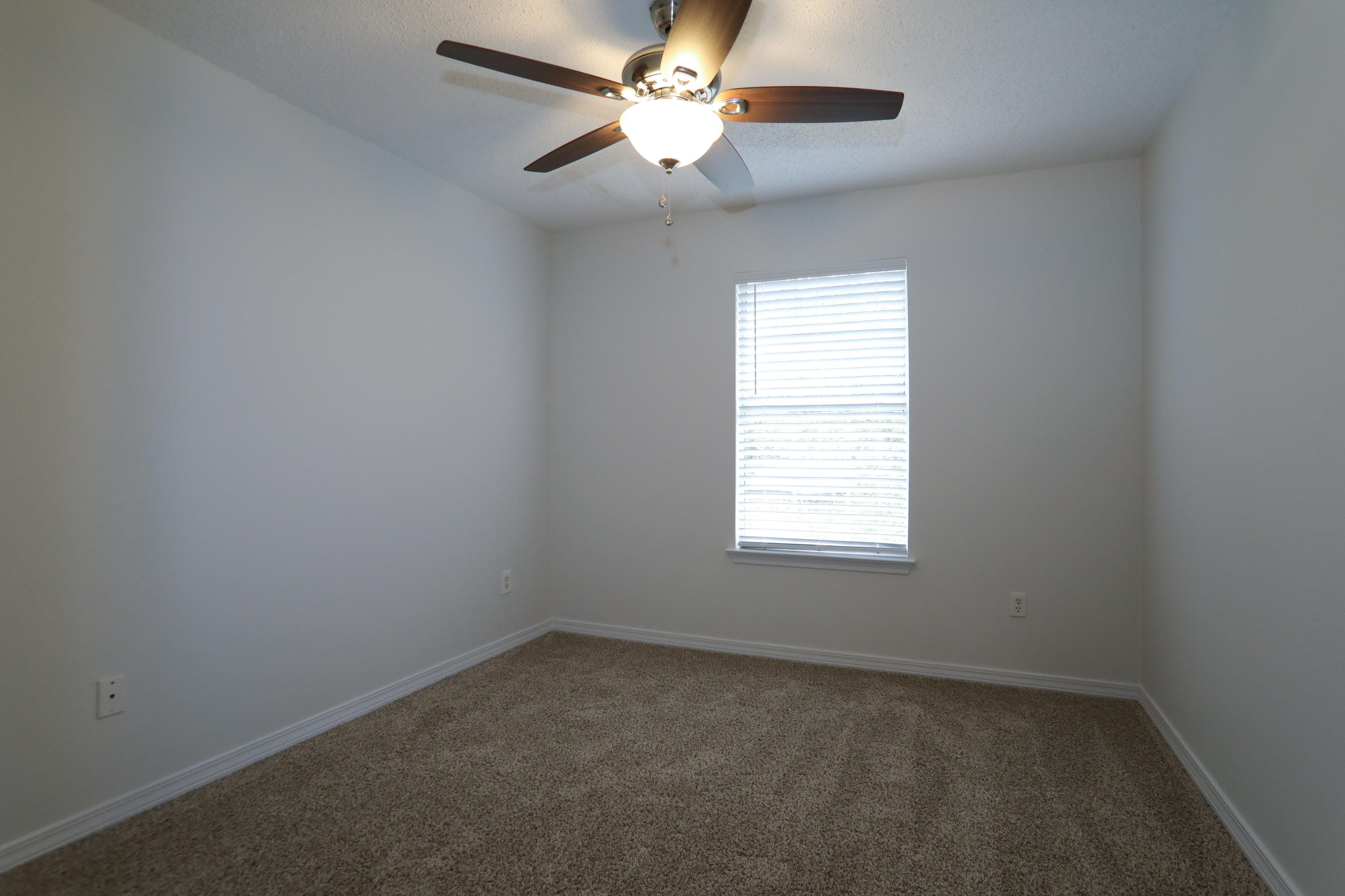 IVALEA GARDENS - Residential