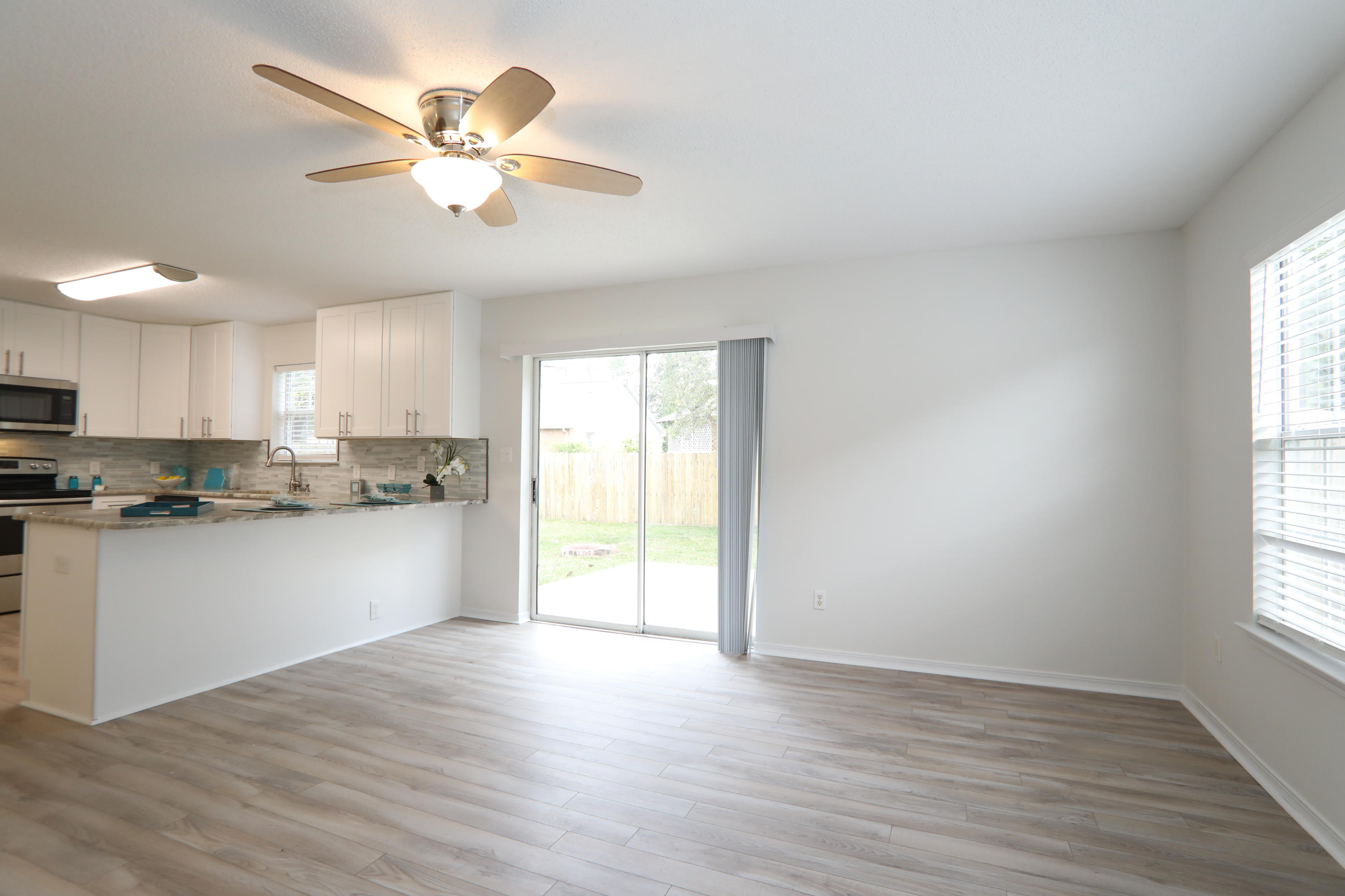 IVALEA GARDENS - Residential