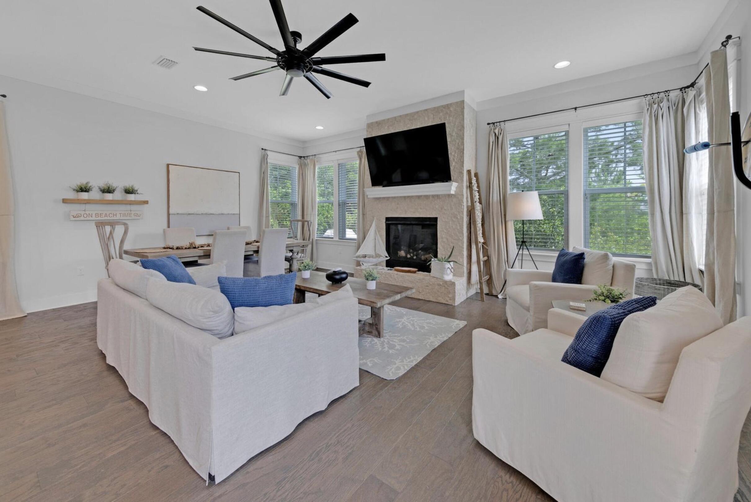 HIGHLAND PARKS - Residential