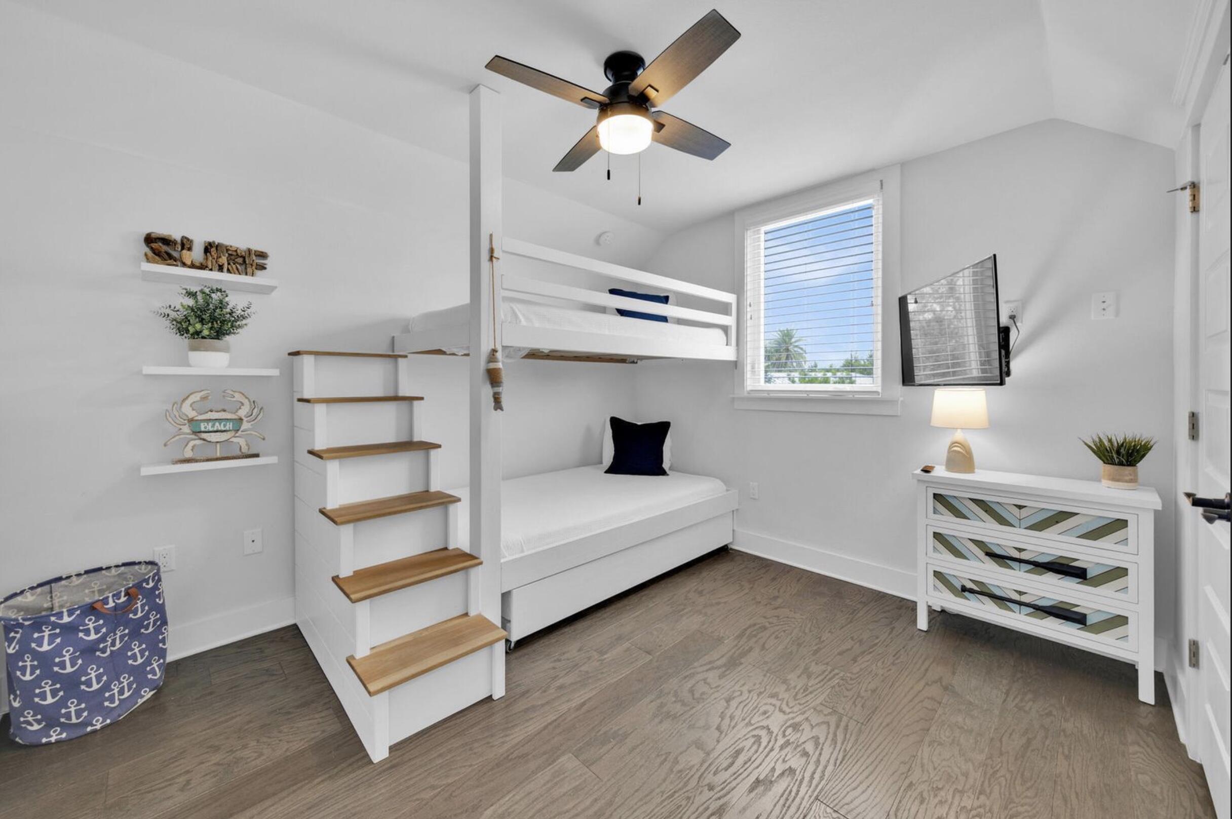 HIGHLAND PARKS - Residential