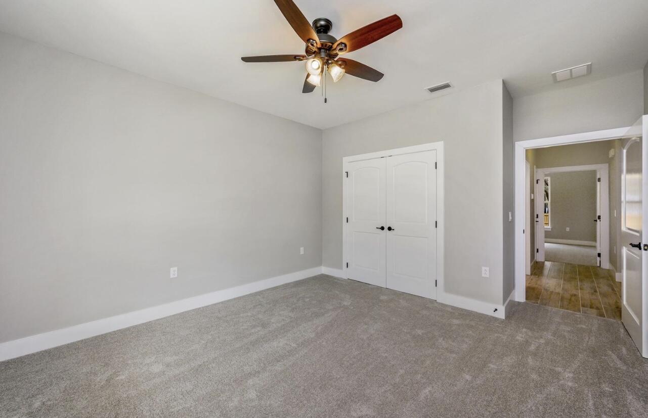 VALPARAISO PLAT 06 - Residential Lease