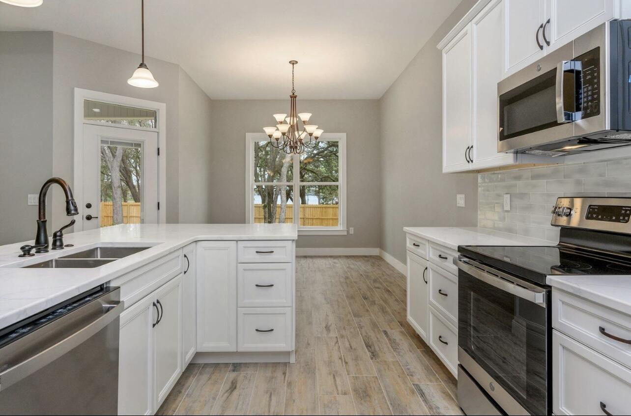 VALPARAISO PLAT 06 - Residential Lease