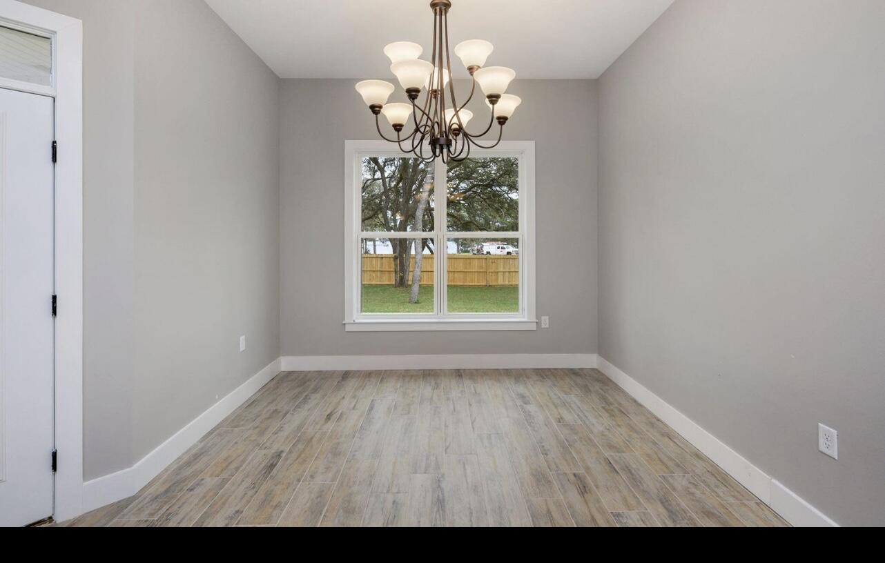 VALPARAISO PLAT 06 - Residential Lease