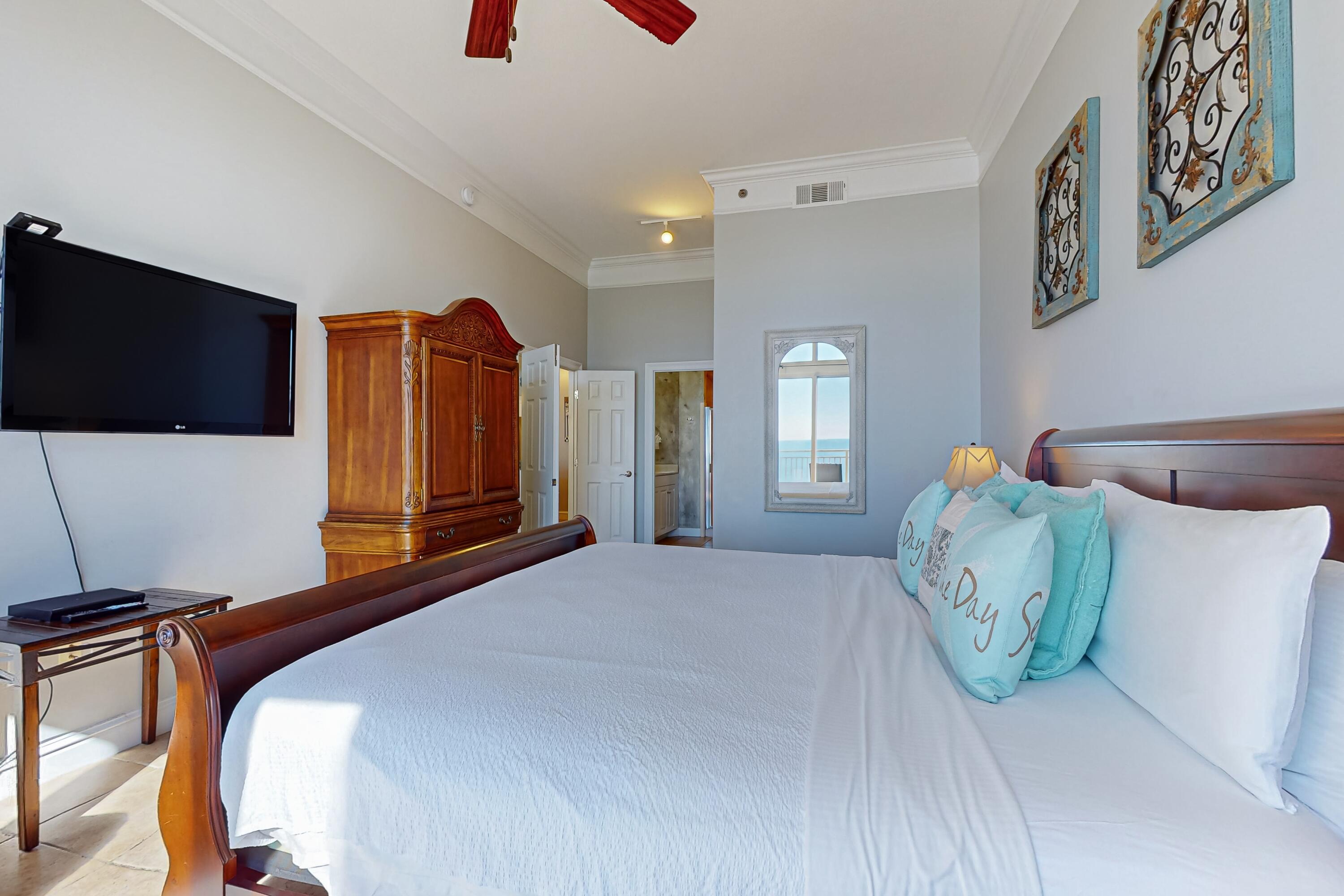STERLING SHORES - Residential