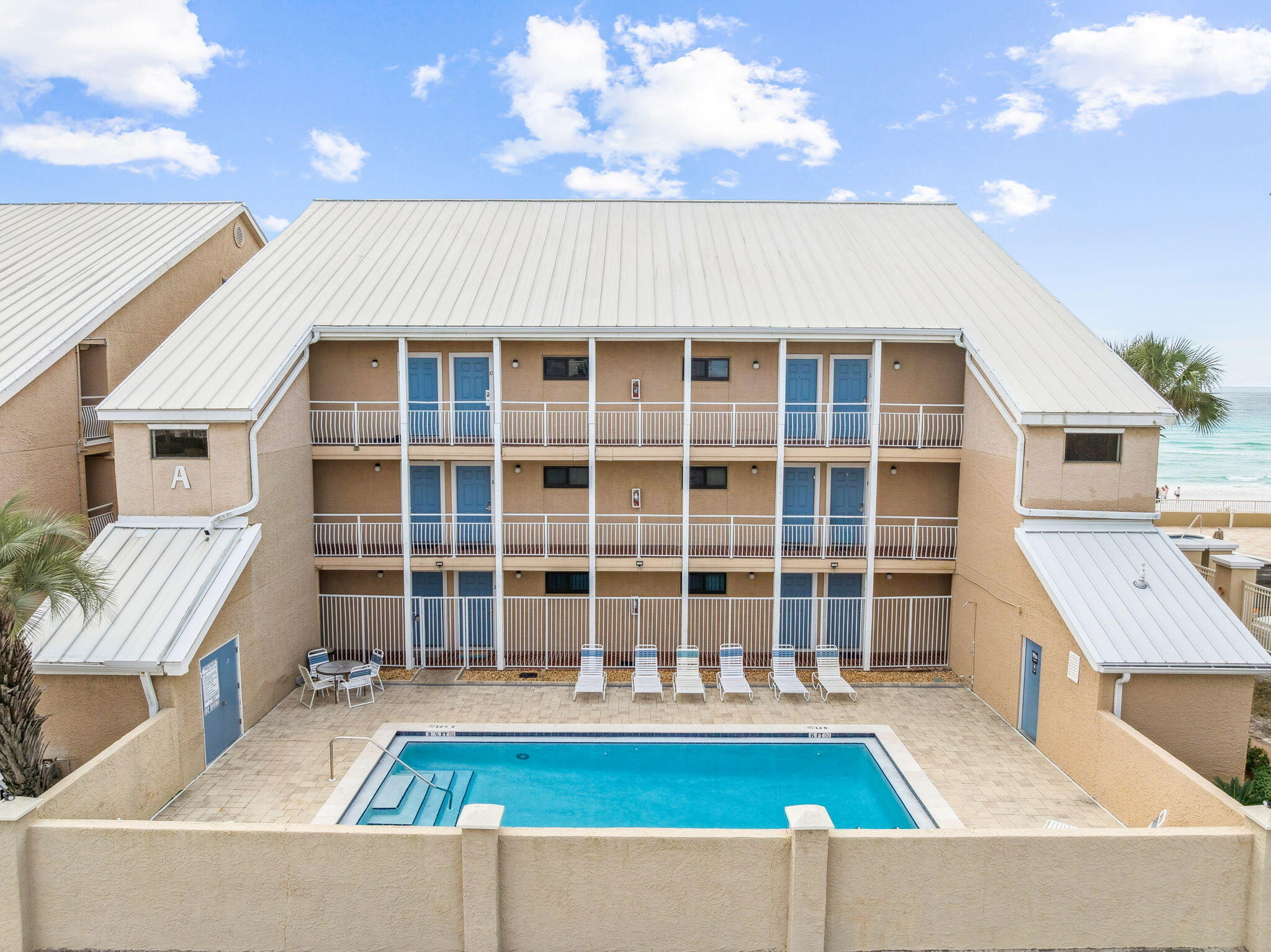 CRYSTAL VILLAS CONDO - Residential